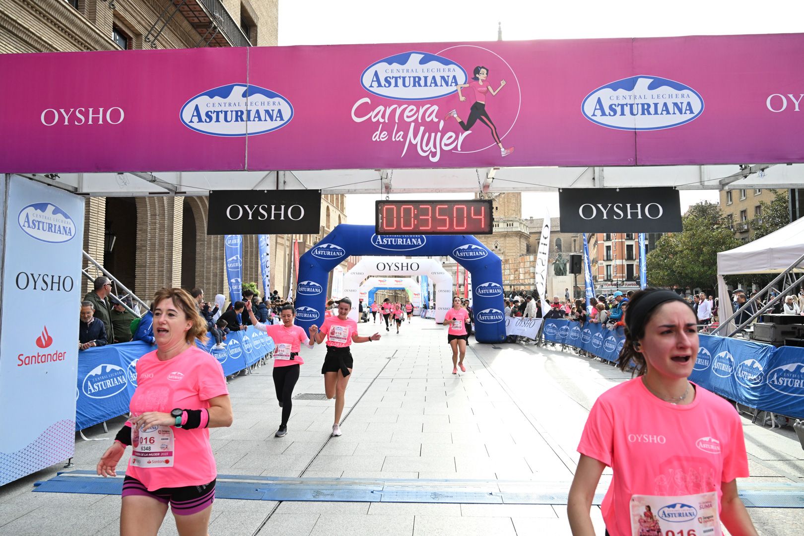 Todas las fotos de la Carrera de la Mujer de Zaragoza 2023. 4689