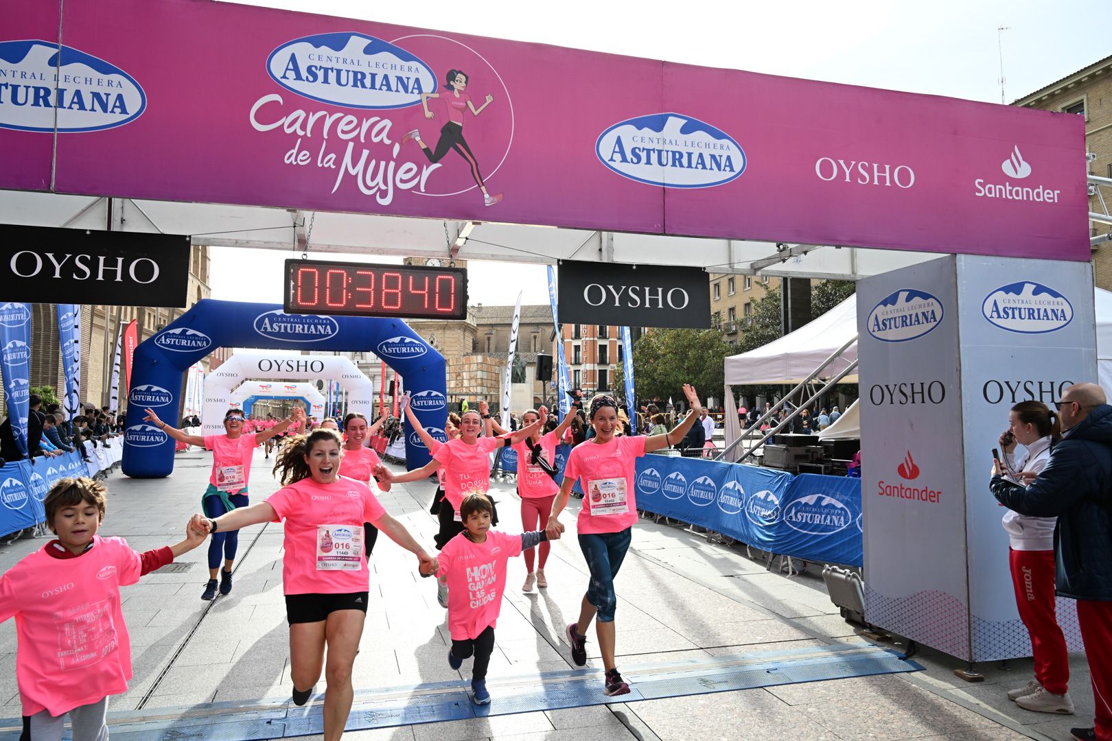 Todas las fotos de la Carrera de la Mujer de Zaragoza 2023. 4933