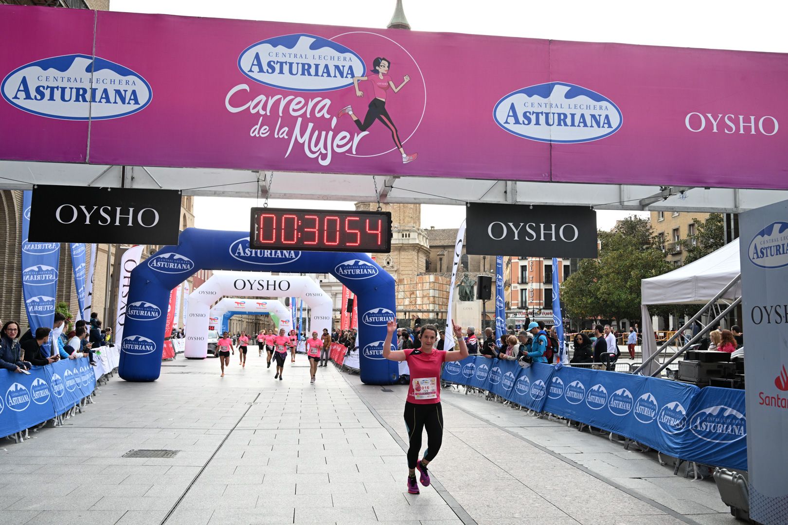 Todas las fotos de la Carrera de la Mujer de Zaragoza 2023. 4469