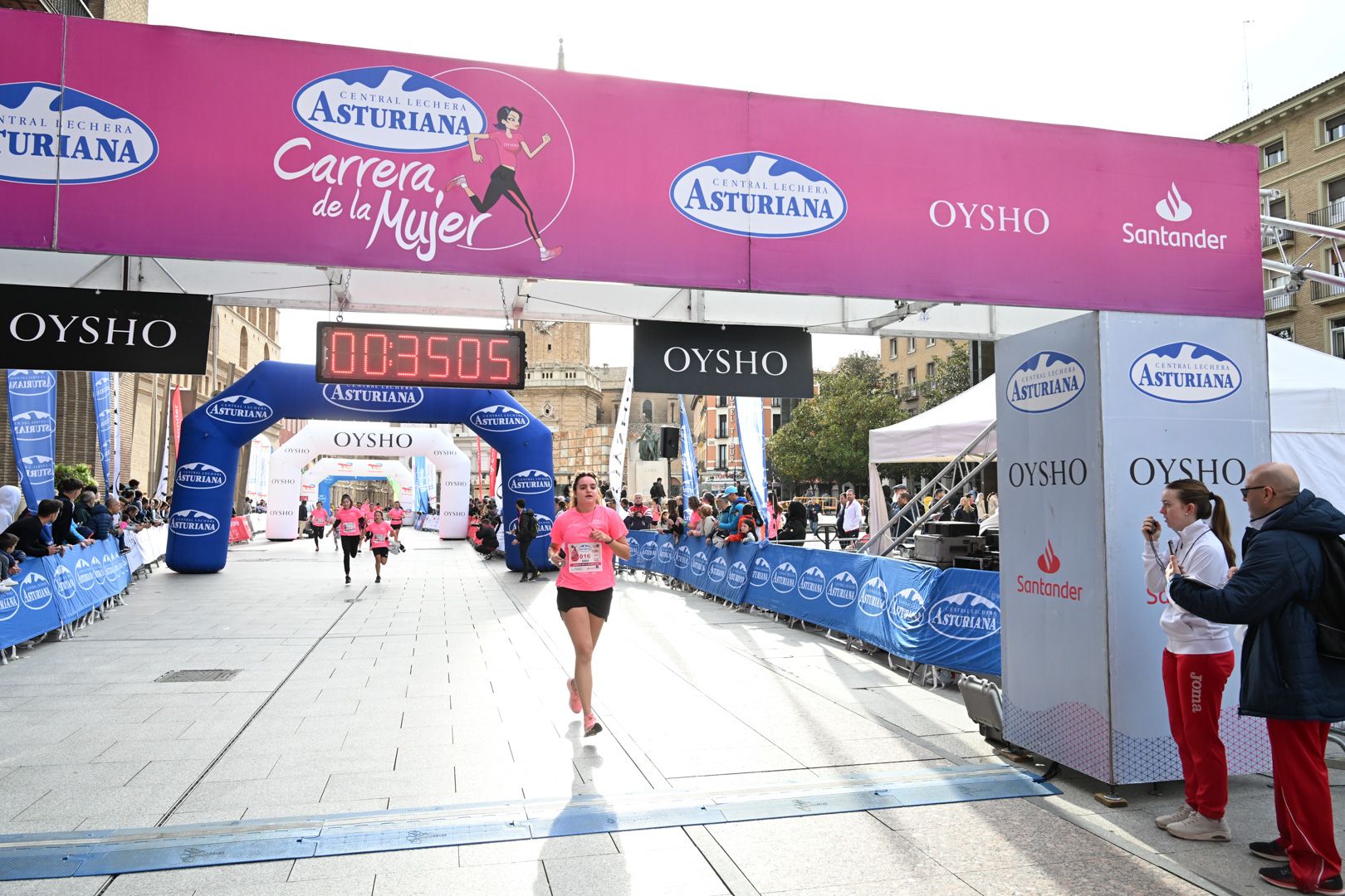 Todas las fotos de la Carrera de la Mujer de Zaragoza 2023. 4691