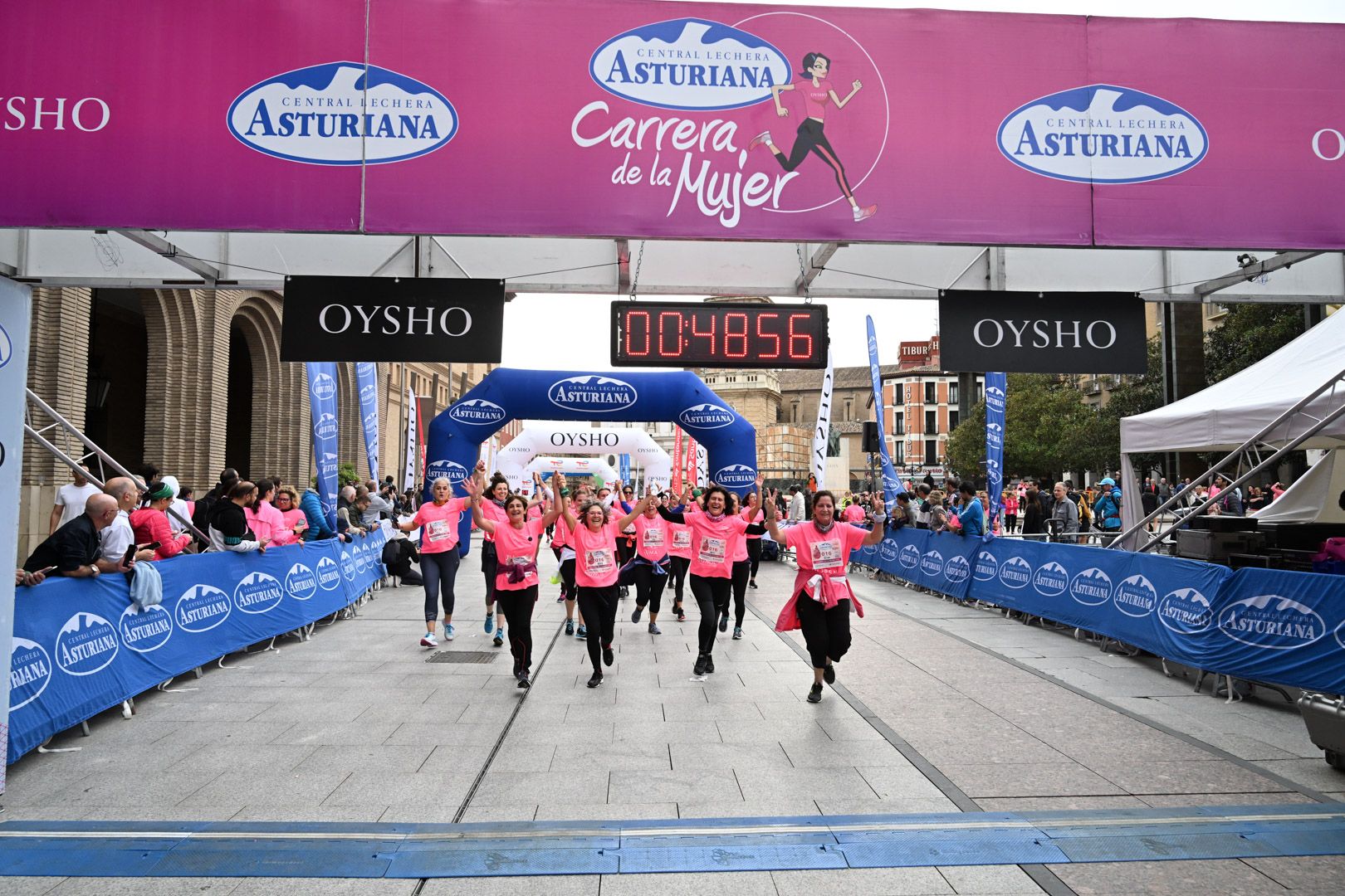 Todas las fotos de la Carrera de la Mujer de Zaragoza 2023. 5650