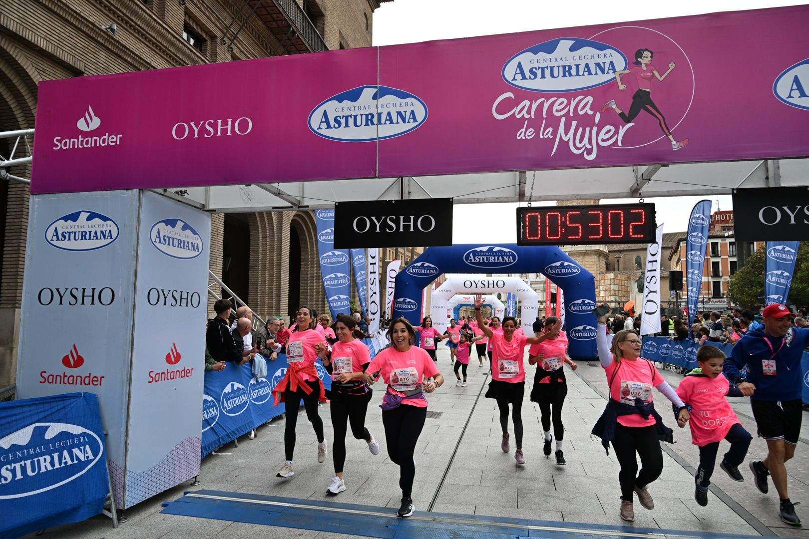 Todas las fotos de la Carrera de la Mujer de Zaragoza 2023. 5893