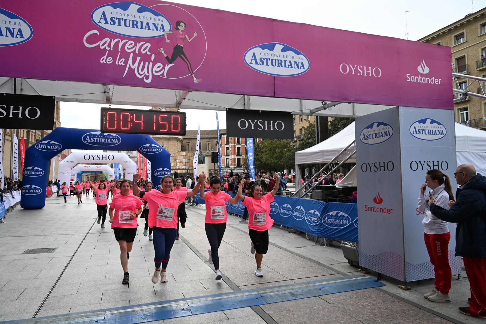 Todas las fotos de la Carrera de la Mujer de Zaragoza 2023. 5174