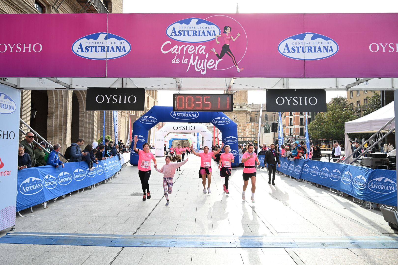 Todas las fotos de la Carrera de la Mujer de Zaragoza 2023. 4695