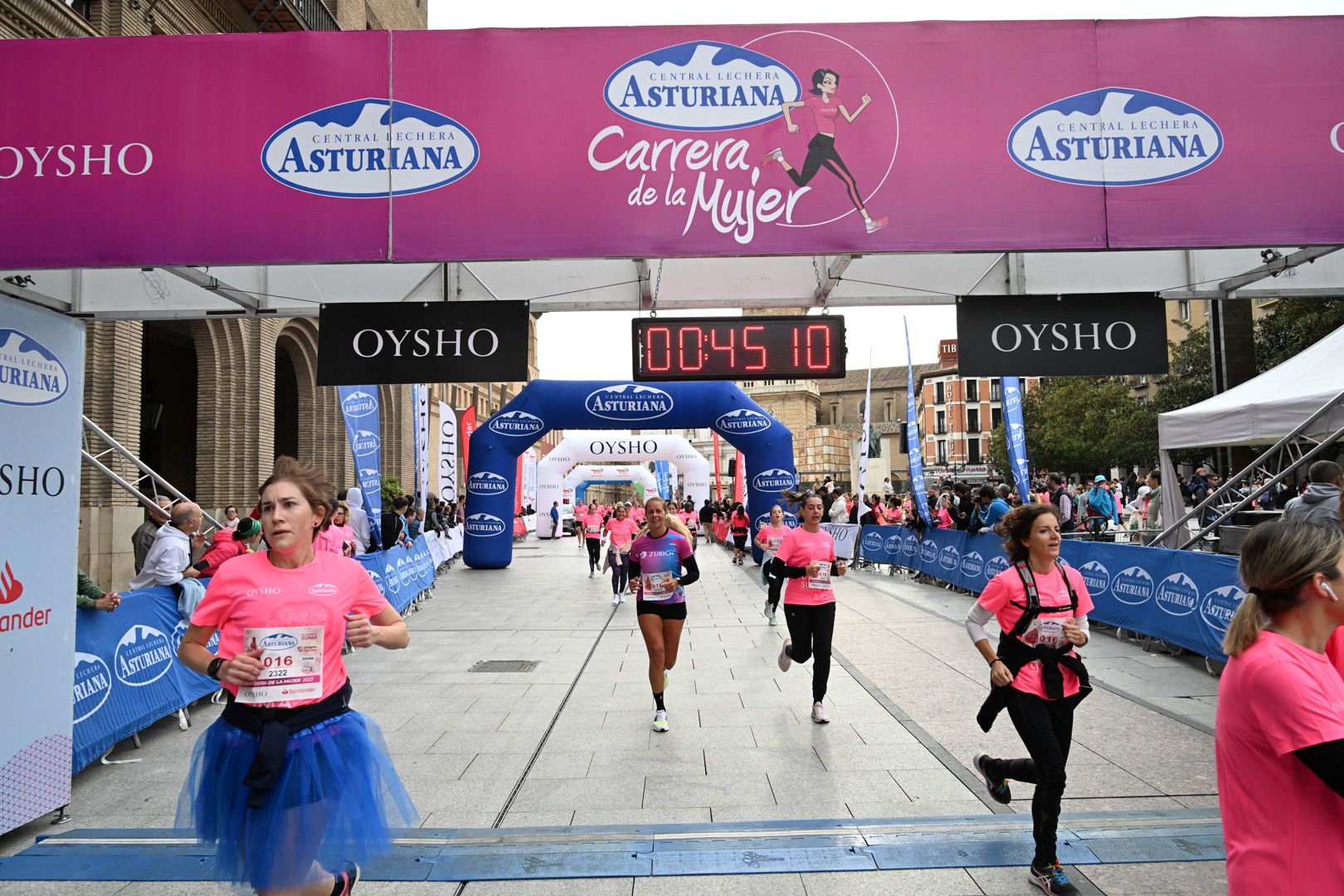 Todas las fotos de la Carrera de la Mujer de Zaragoza 2023. 5412