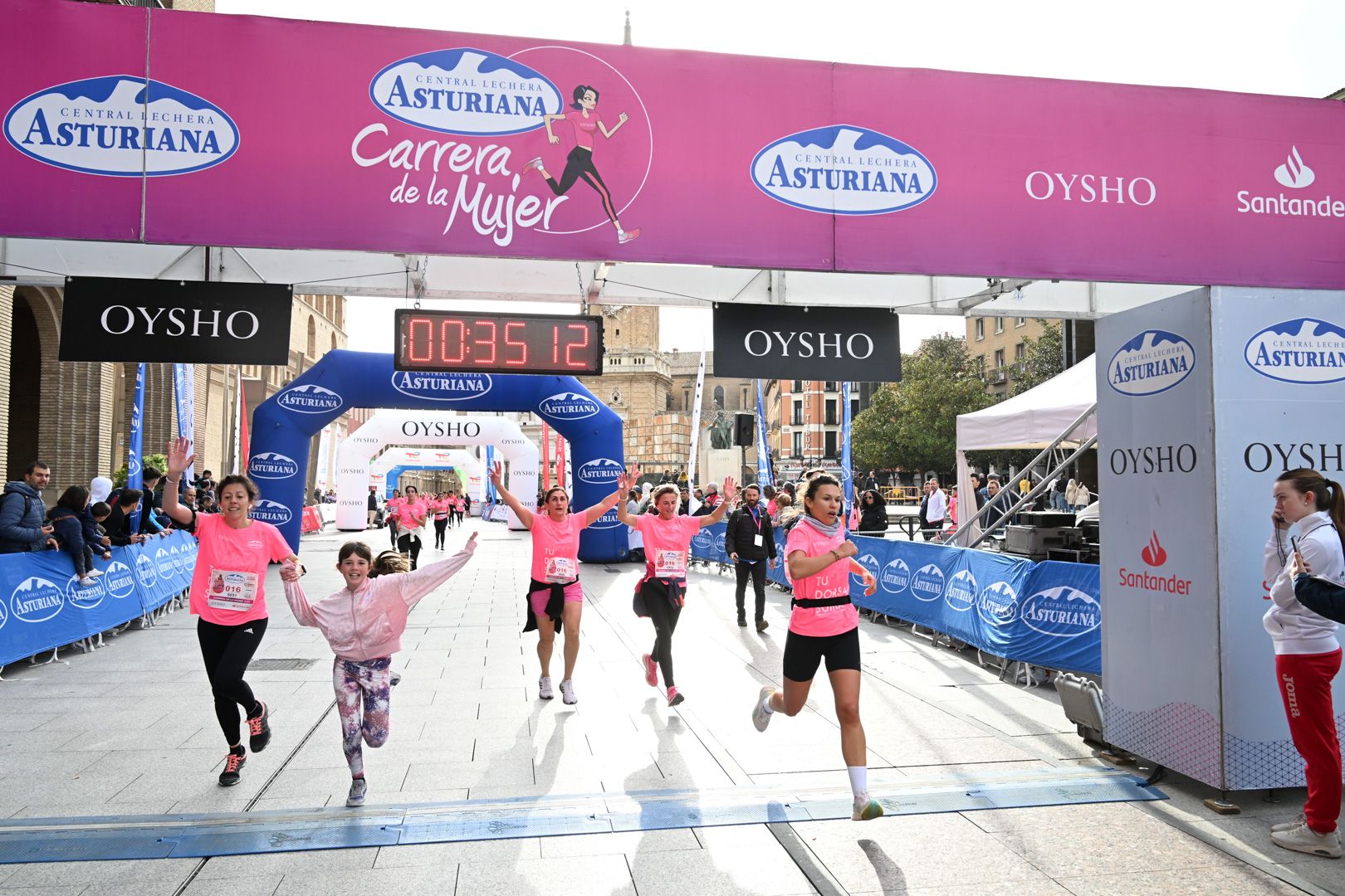 Todas las fotos de la Carrera de la Mujer de Zaragoza 2023. 4696