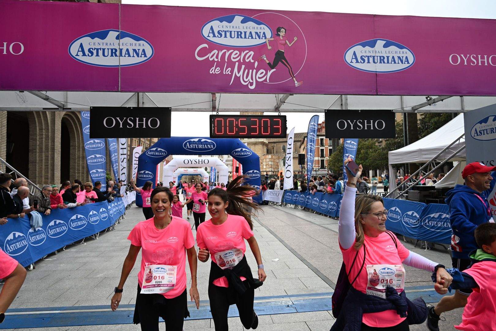 Todas las fotos de la Carrera de la Mujer de Zaragoza 2023. 5896