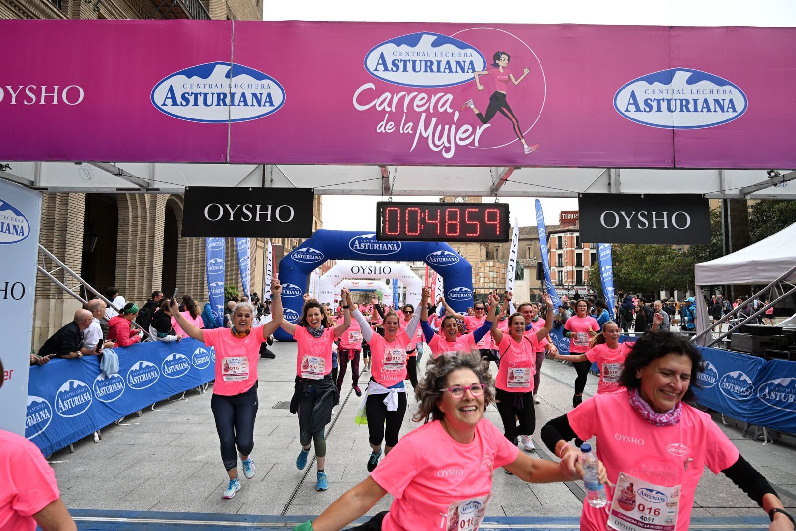 Todas las fotos de la Carrera de la Mujer de Zaragoza 2023. 5655