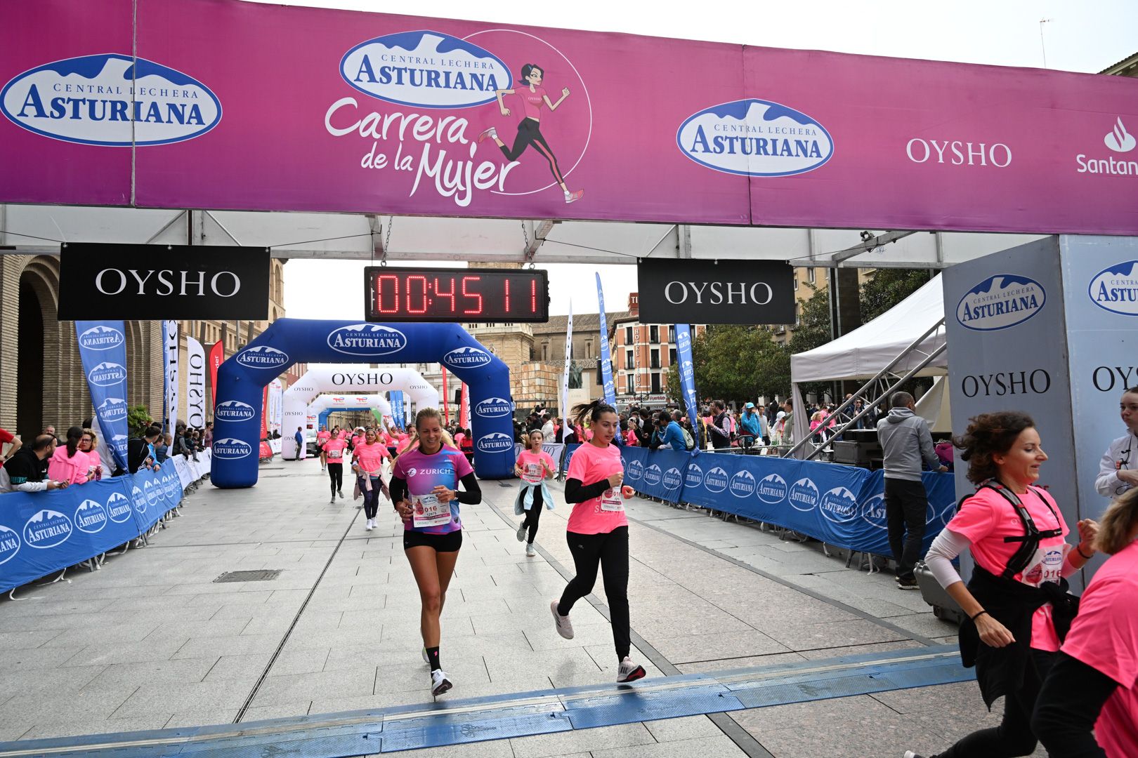 Todas las fotos de la Carrera de la Mujer de Zaragoza 2023. 5413