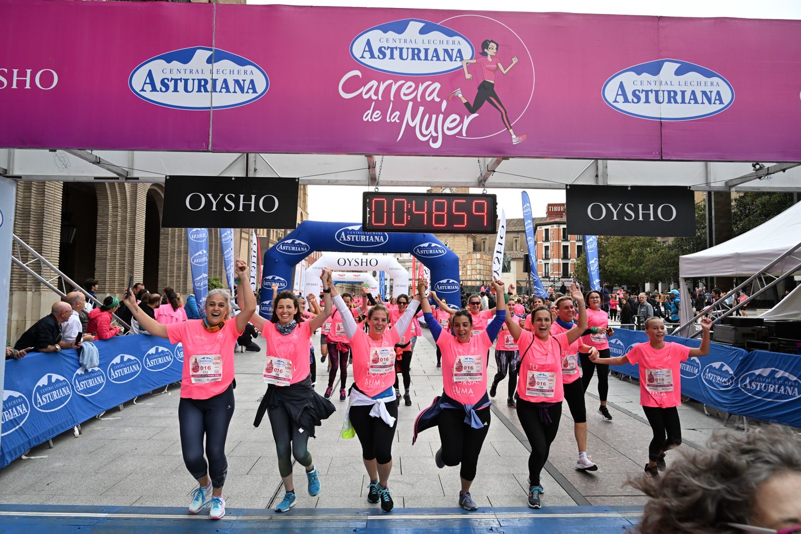 Todas las fotos de la Carrera de la Mujer de Zaragoza 2023. 5656
