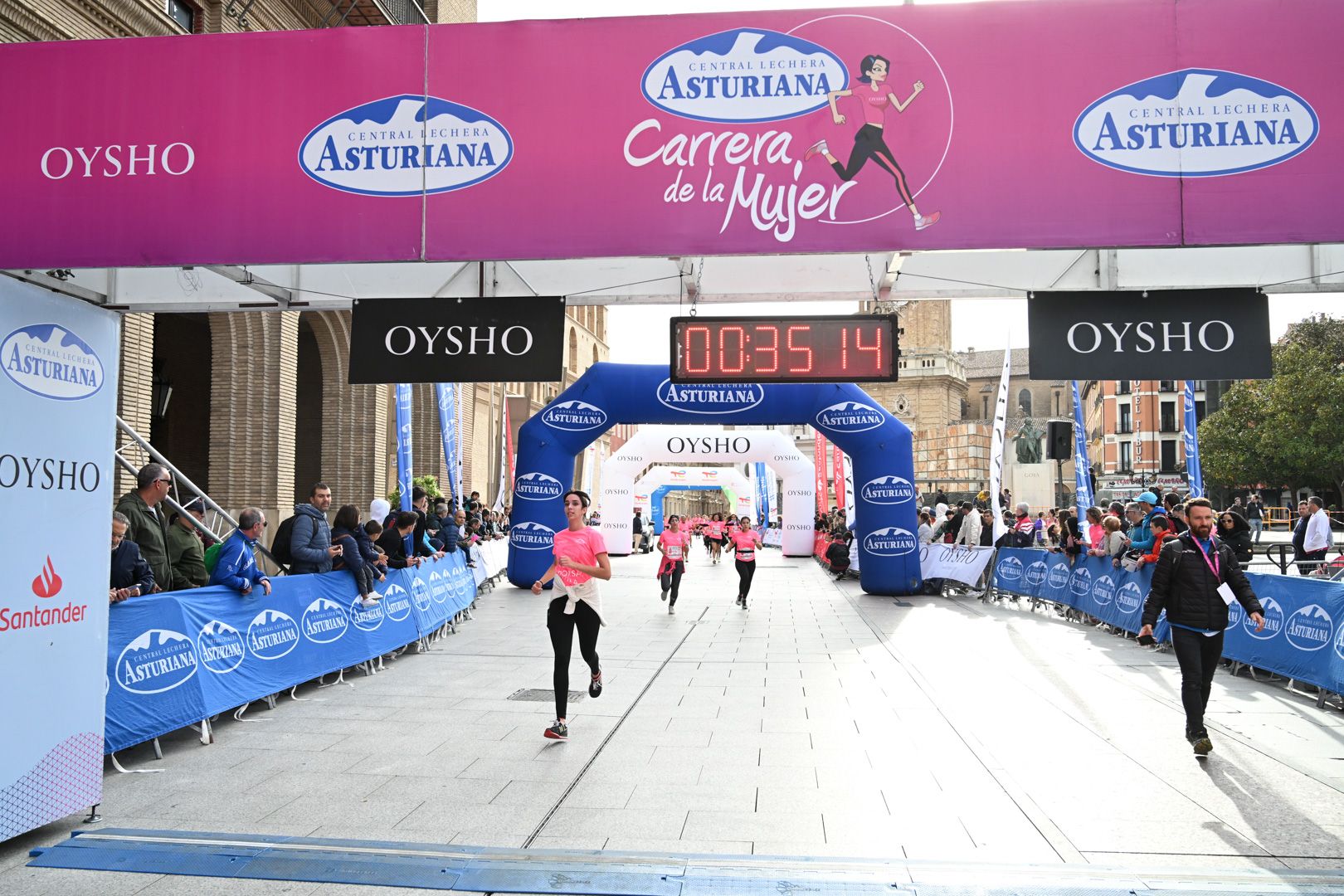 Todas las fotos de la Carrera de la Mujer de Zaragoza 2023. 4698