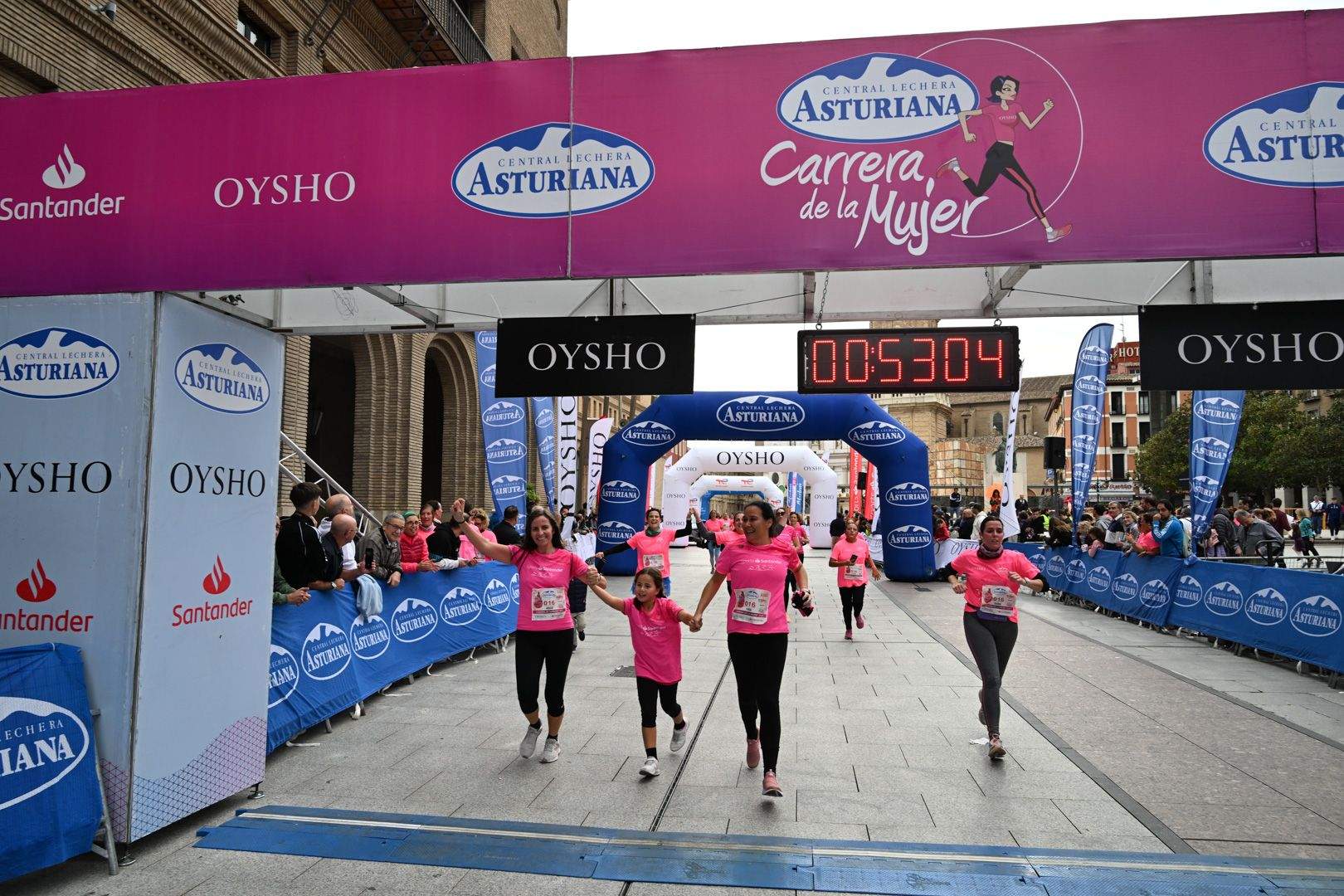 Todas las fotos de la Carrera de la Mujer de Zaragoza 2023. 5899