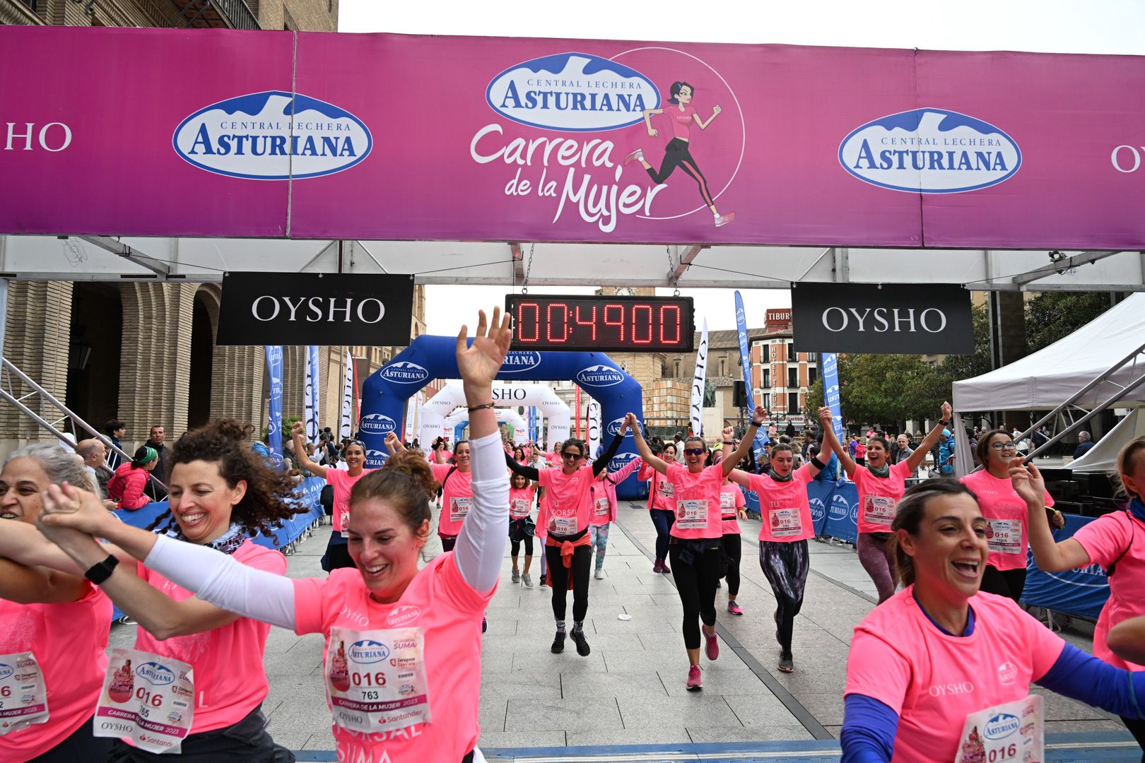 Todas las fotos de la Carrera de la Mujer de Zaragoza 2023. 5658