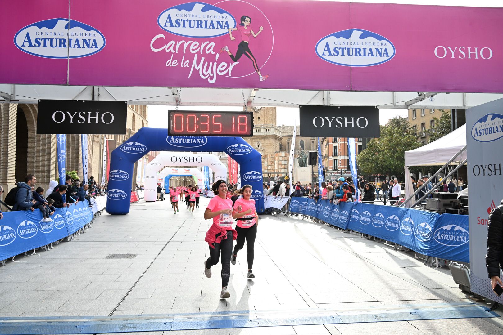 Todas las fotos de la Carrera de la Mujer de Zaragoza 2023. 4701