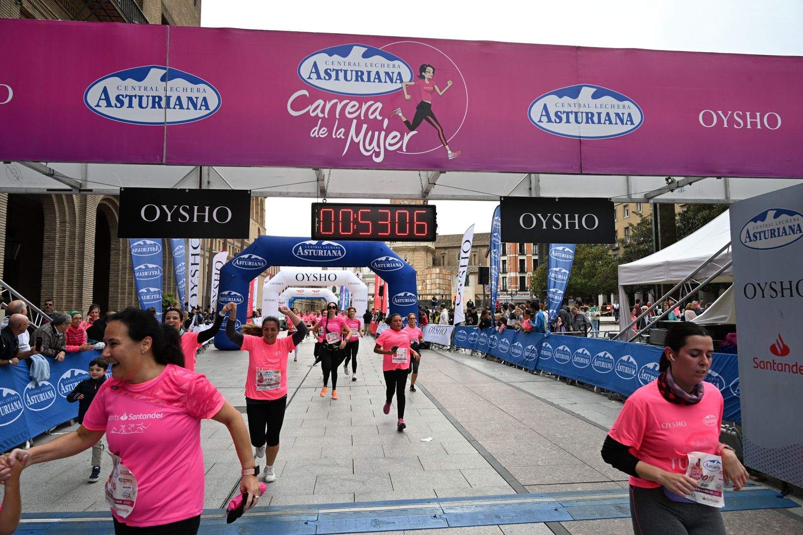 Todas las fotos de la Carrera de la Mujer de Zaragoza 2023. 5901