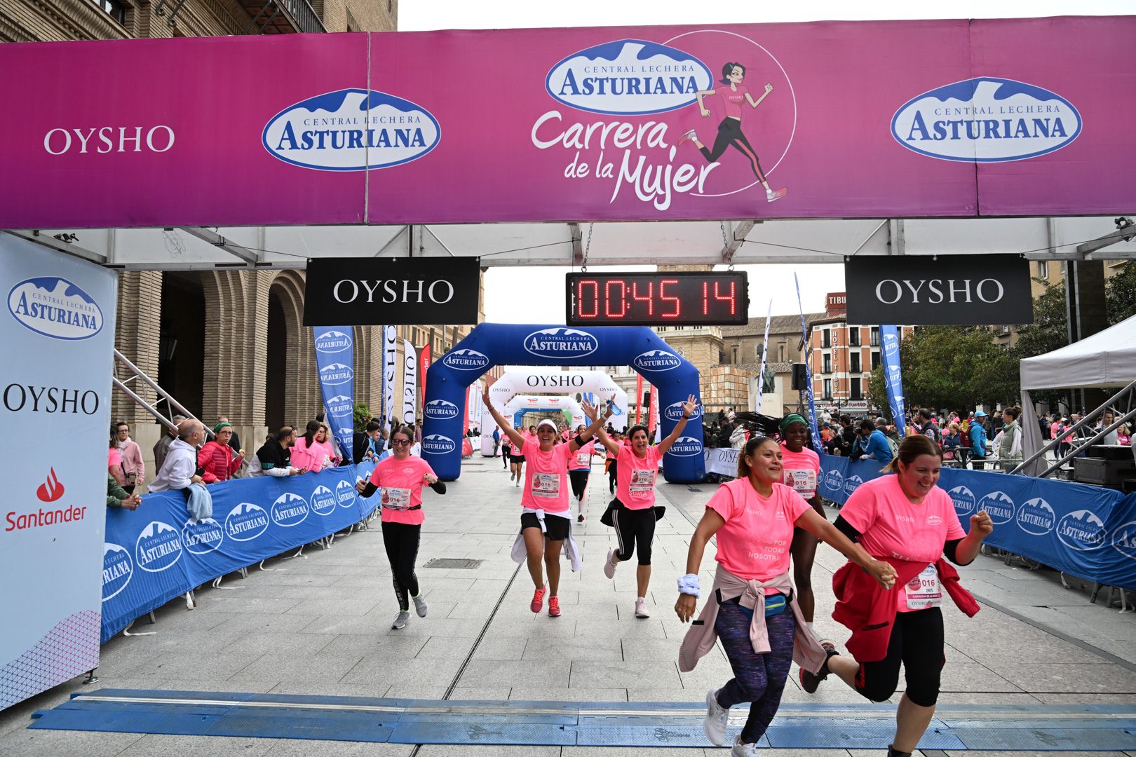 Todas las fotos de la Carrera de la Mujer de Zaragoza 2023. 5417