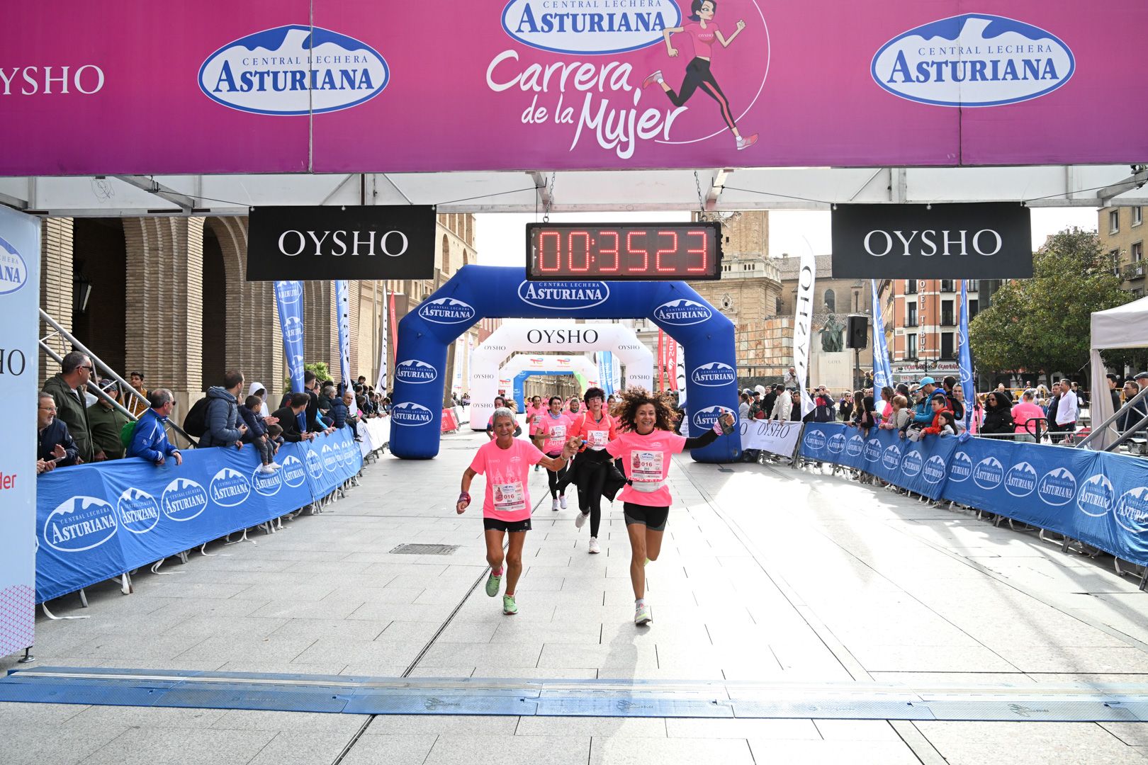 Todas las fotos de la Carrera de la Mujer de Zaragoza 2023. 4702