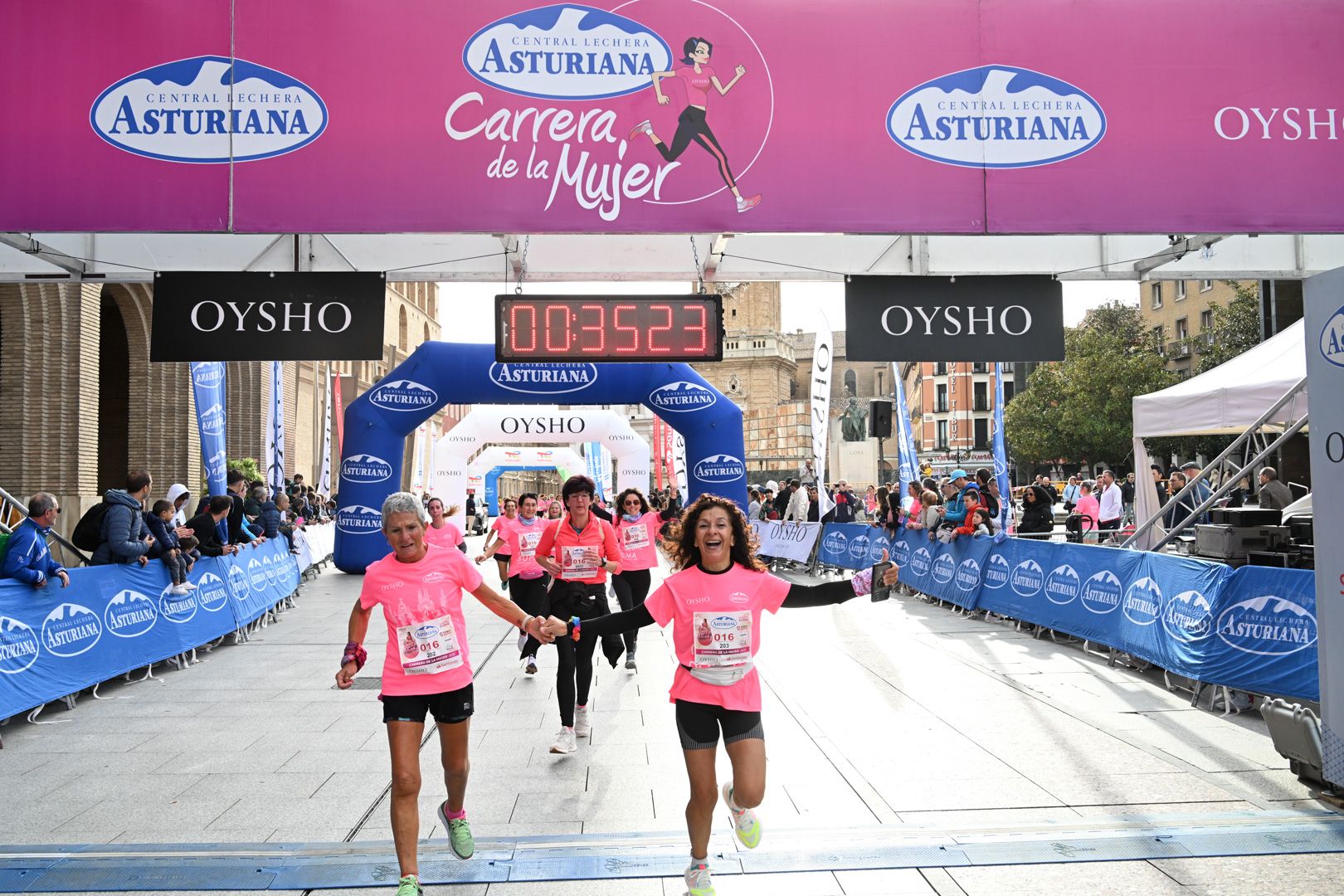 Todas las fotos de la Carrera de la Mujer de Zaragoza 2023. 4704