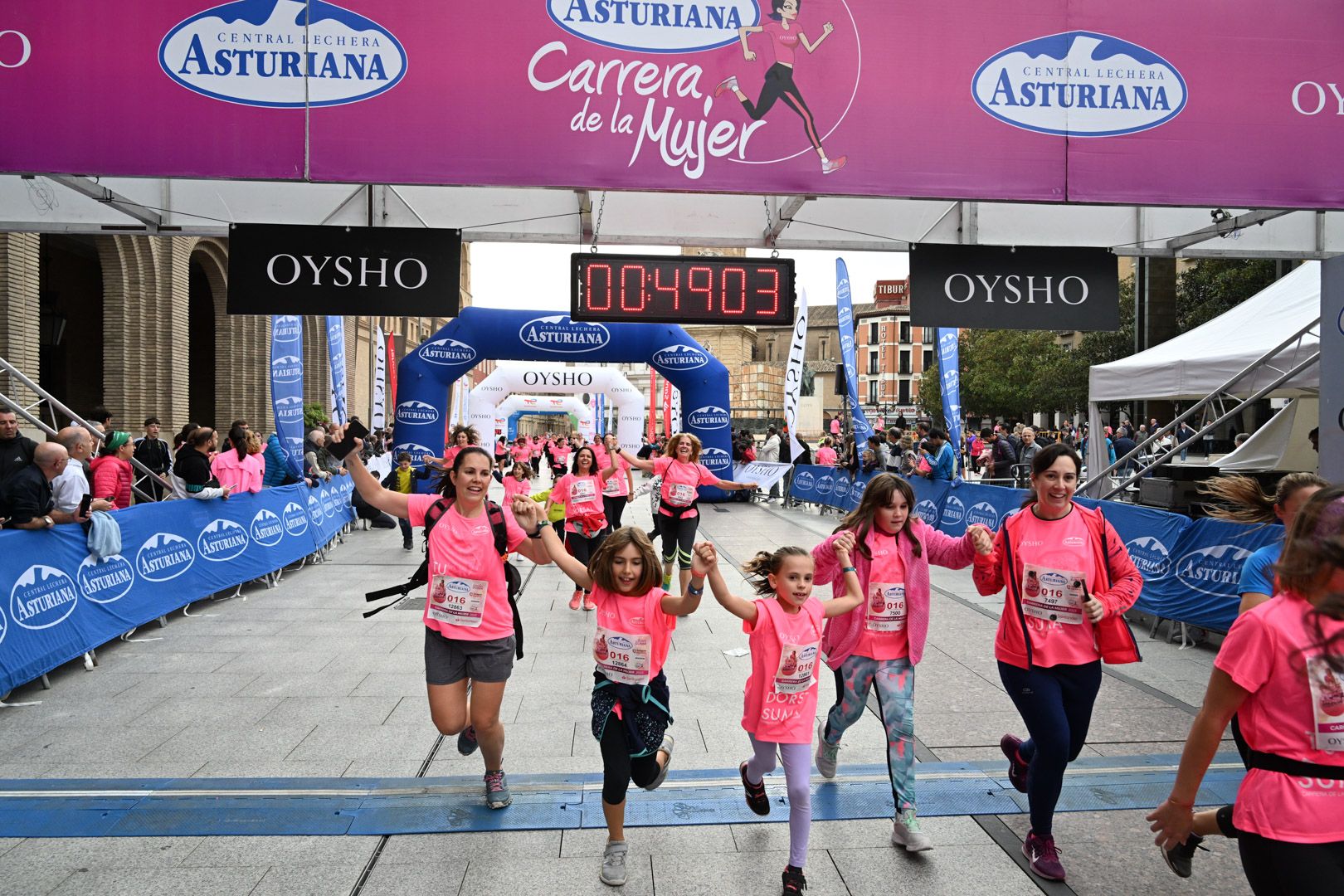 Todas las fotos de la Carrera de la Mujer de Zaragoza 2023. 5663
