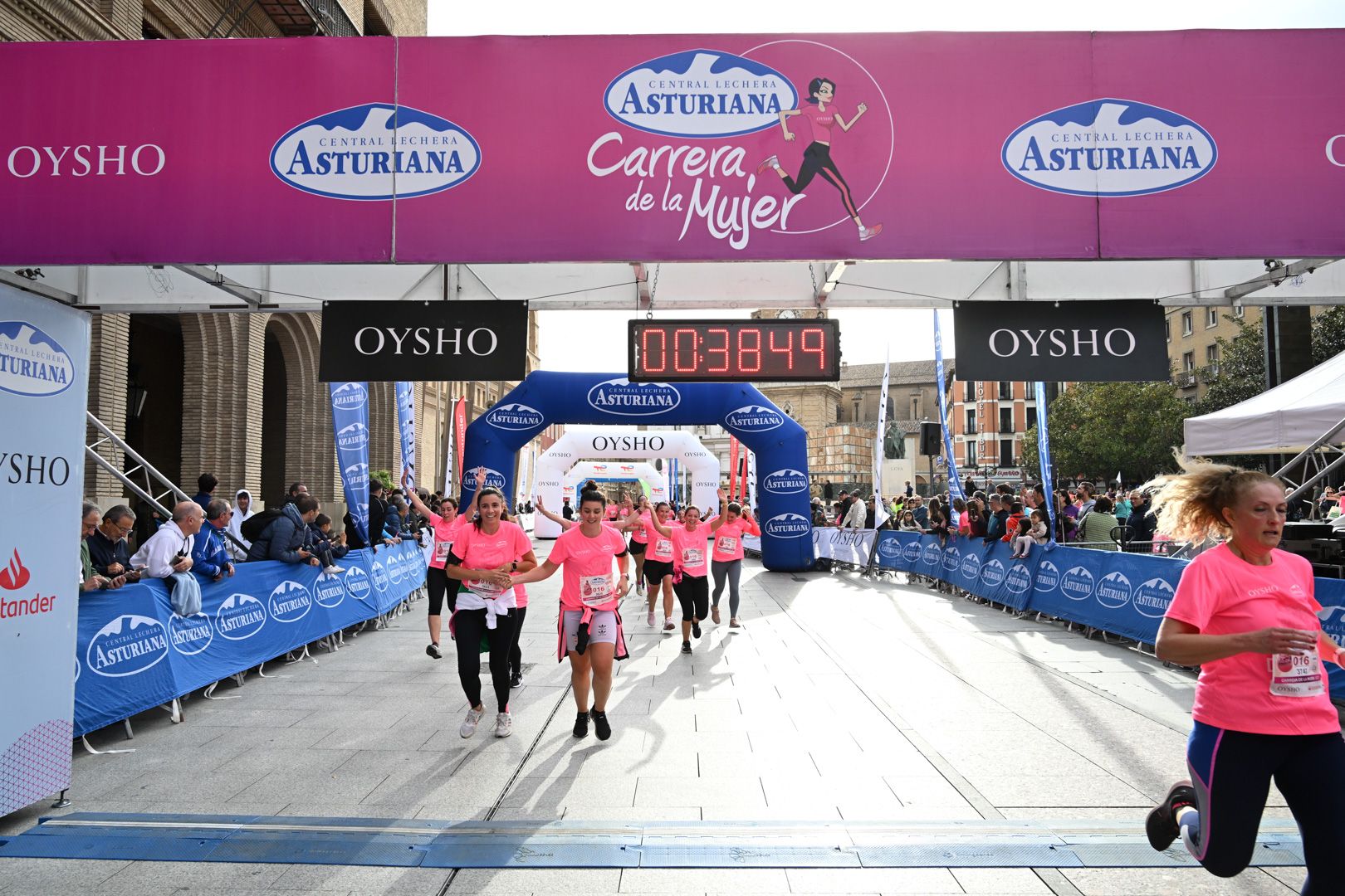 Todas las fotos de la Carrera de la Mujer de Zaragoza 2023. 4947