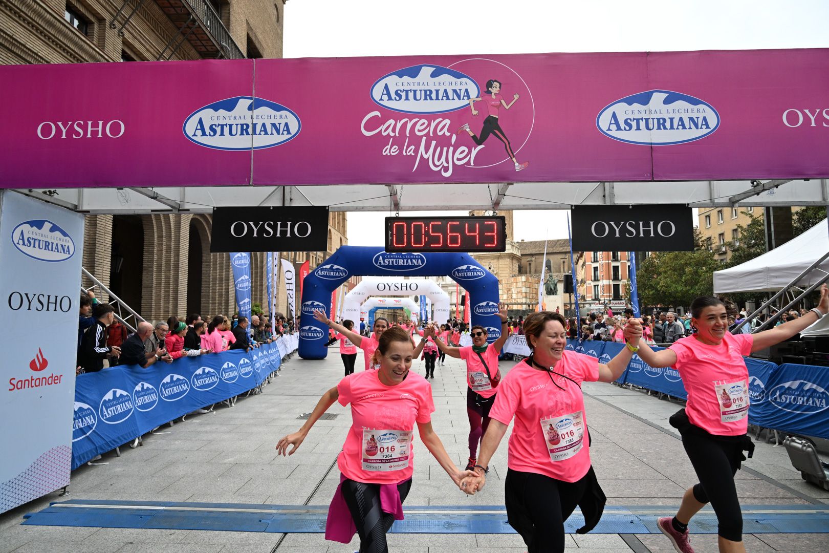 Todas las fotos de la Carrera de la Mujer de Zaragoza 2023. 6107