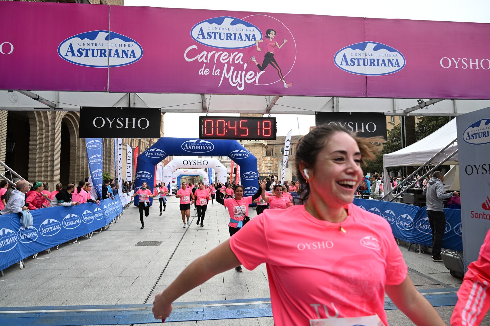 Todas las fotos de la Carrera de la Mujer de Zaragoza 2023. 5423