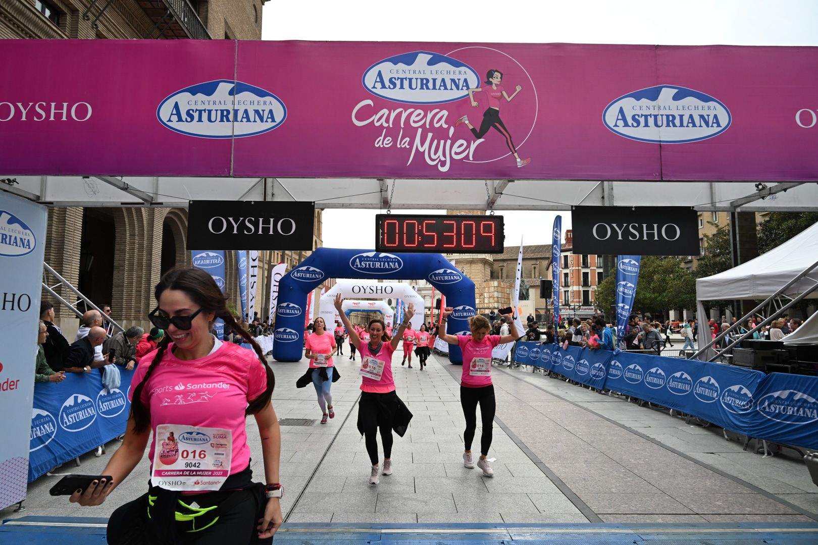 Todas las fotos de la Carrera de la Mujer de Zaragoza 2023. 5908