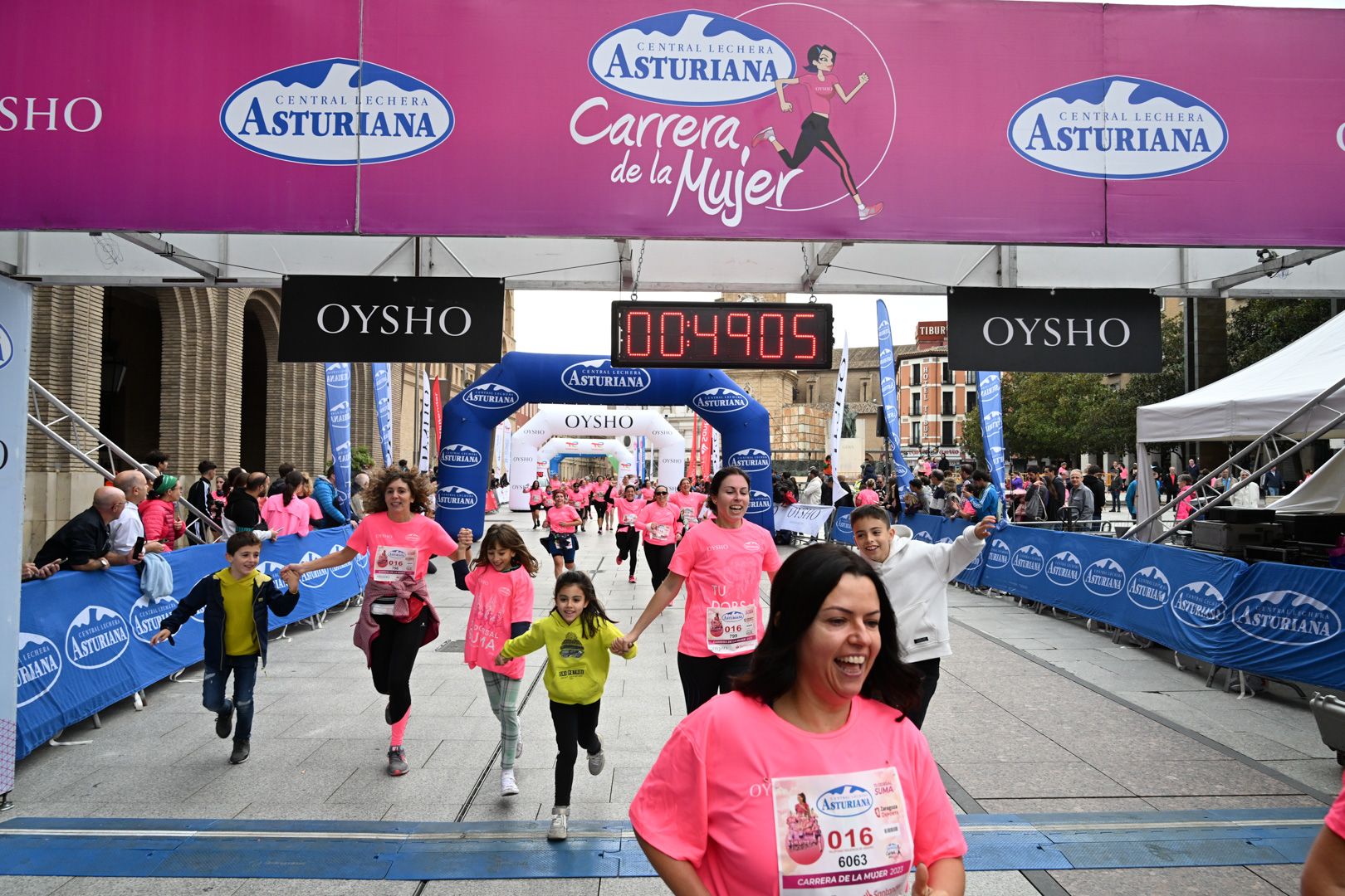 Todas las fotos de la Carrera de la Mujer de Zaragoza 2023. 5667