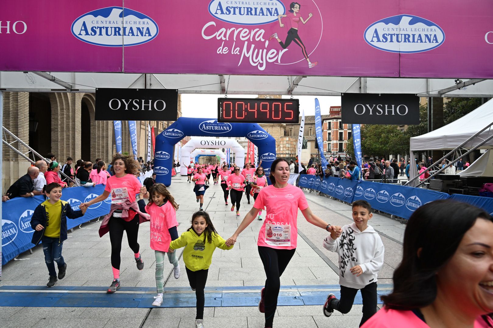 Todas las fotos de la Carrera de la Mujer de Zaragoza 2023. 5668