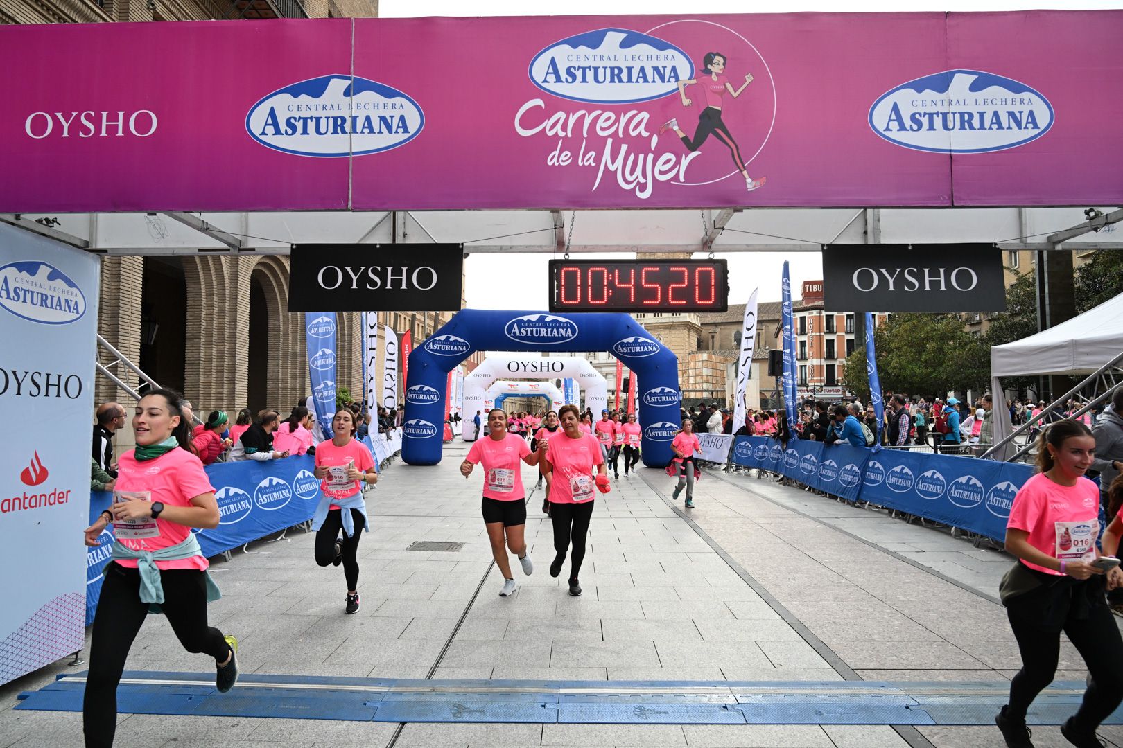 Todas las fotos de la Carrera de la Mujer de Zaragoza 2023. 5426