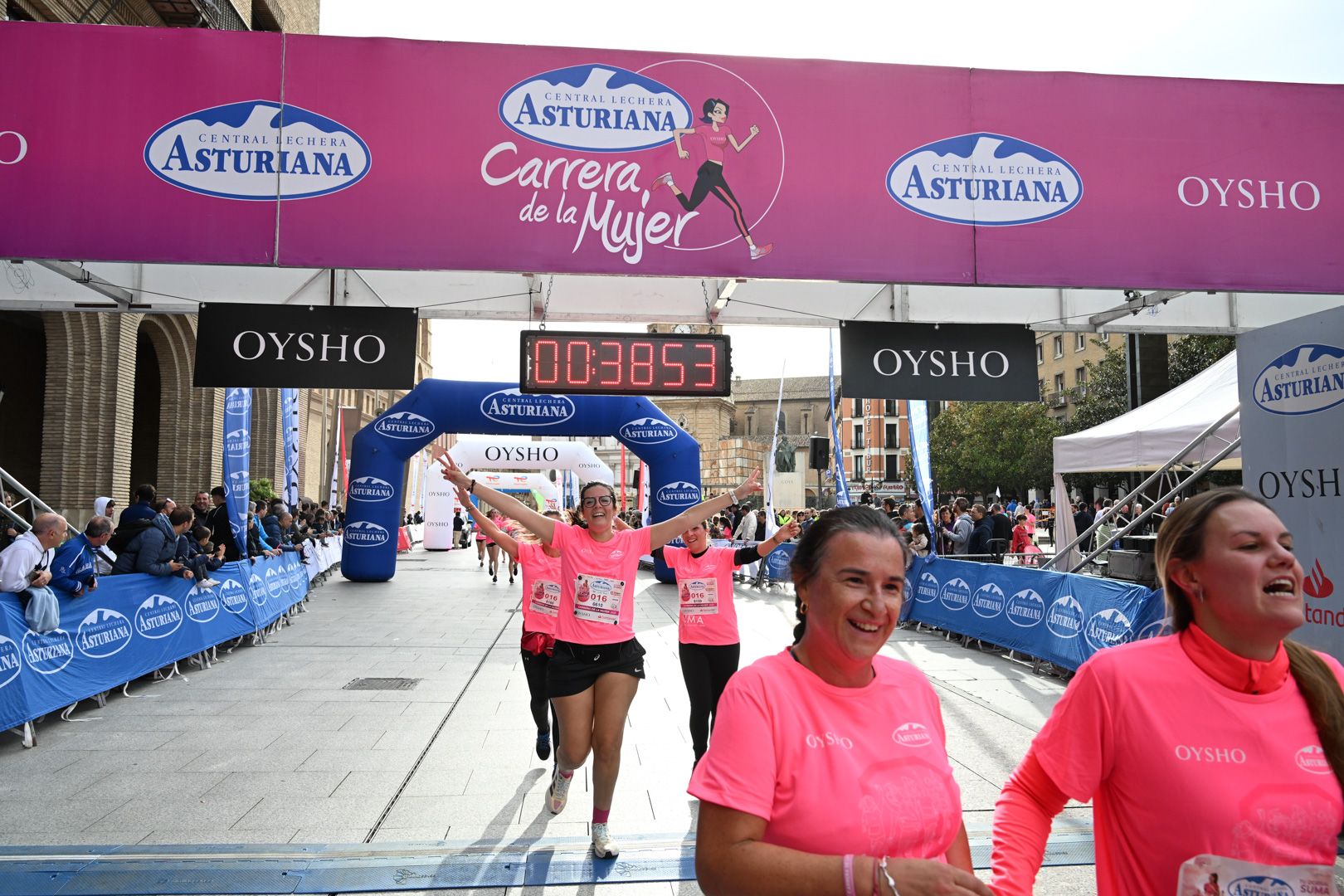 Todas las fotos de la Carrera de la Mujer de Zaragoza 2023. 4953