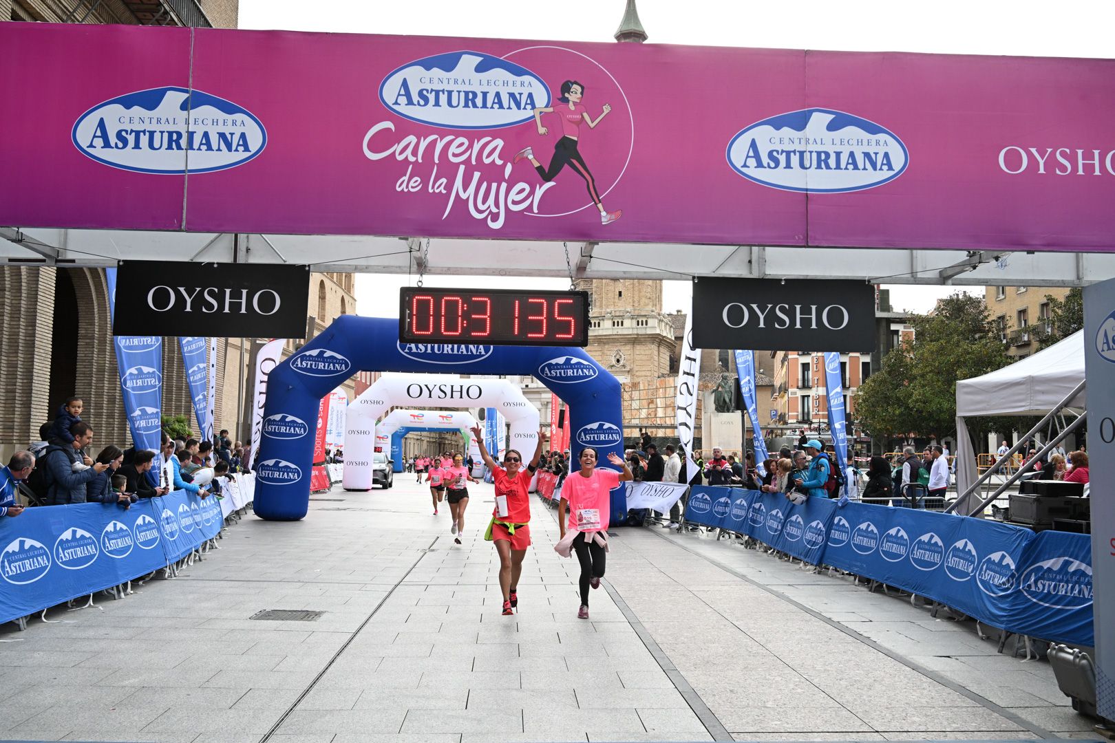 Todas las fotos de la Carrera de la Mujer de Zaragoza 2023. 4490