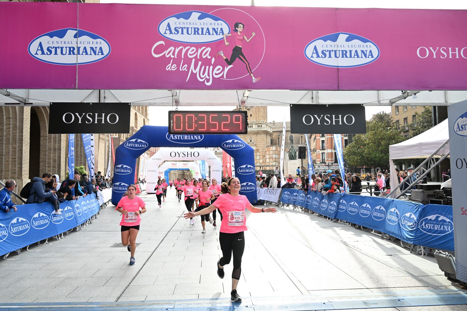 Todas las fotos de la Carrera de la Mujer de Zaragoza 2023. 4714