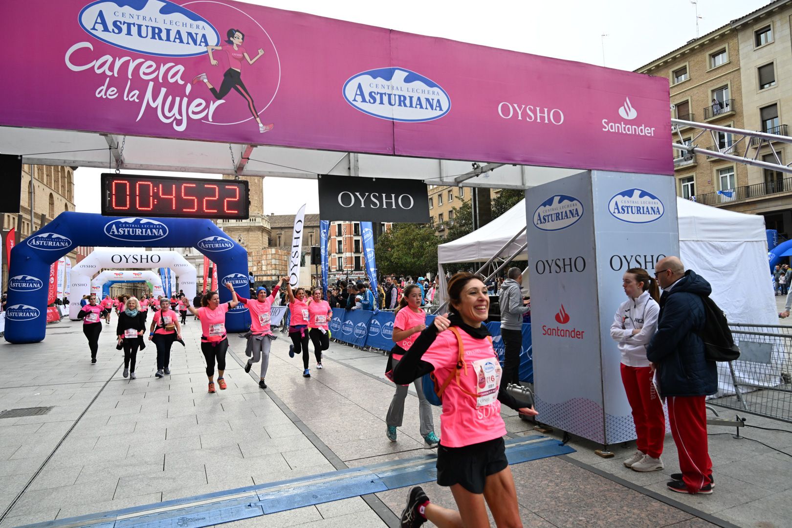 Todas las fotos de la Carrera de la Mujer de Zaragoza 2023. 5430