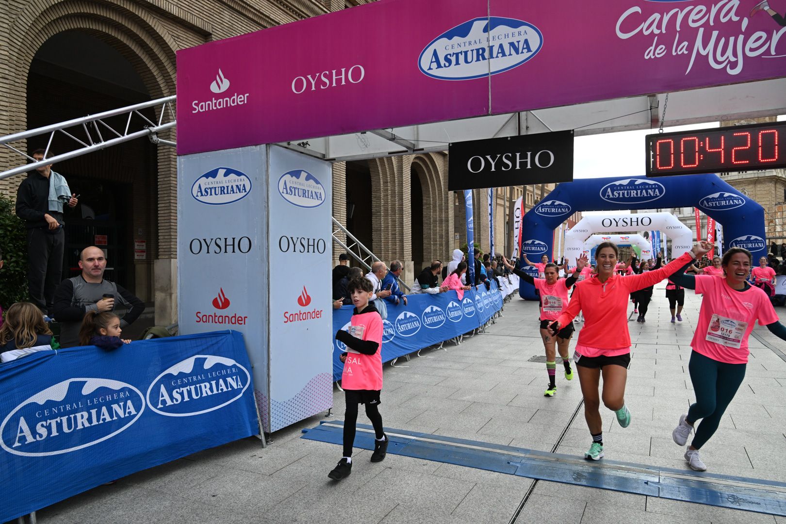 Todas las fotos de la Carrera de la Mujer de Zaragoza 2023. 5195