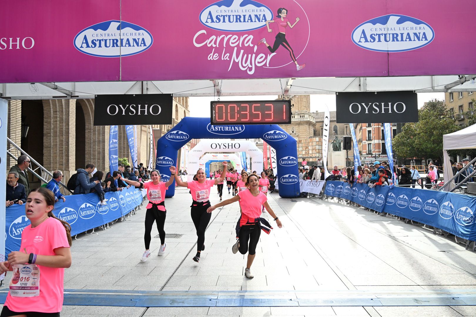 Todas las fotos de la Carrera de la Mujer de Zaragoza 2023. 4716
