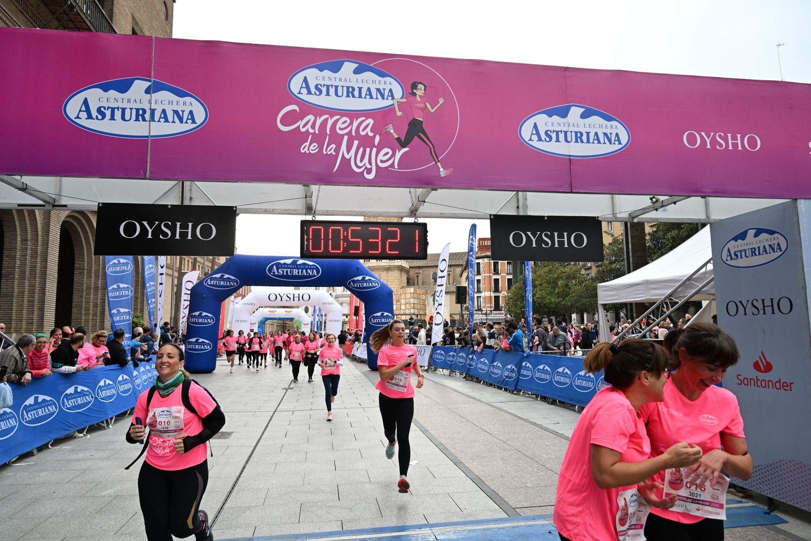 Todas las fotos de la Carrera de la Mujer de Zaragoza 2023. 5916