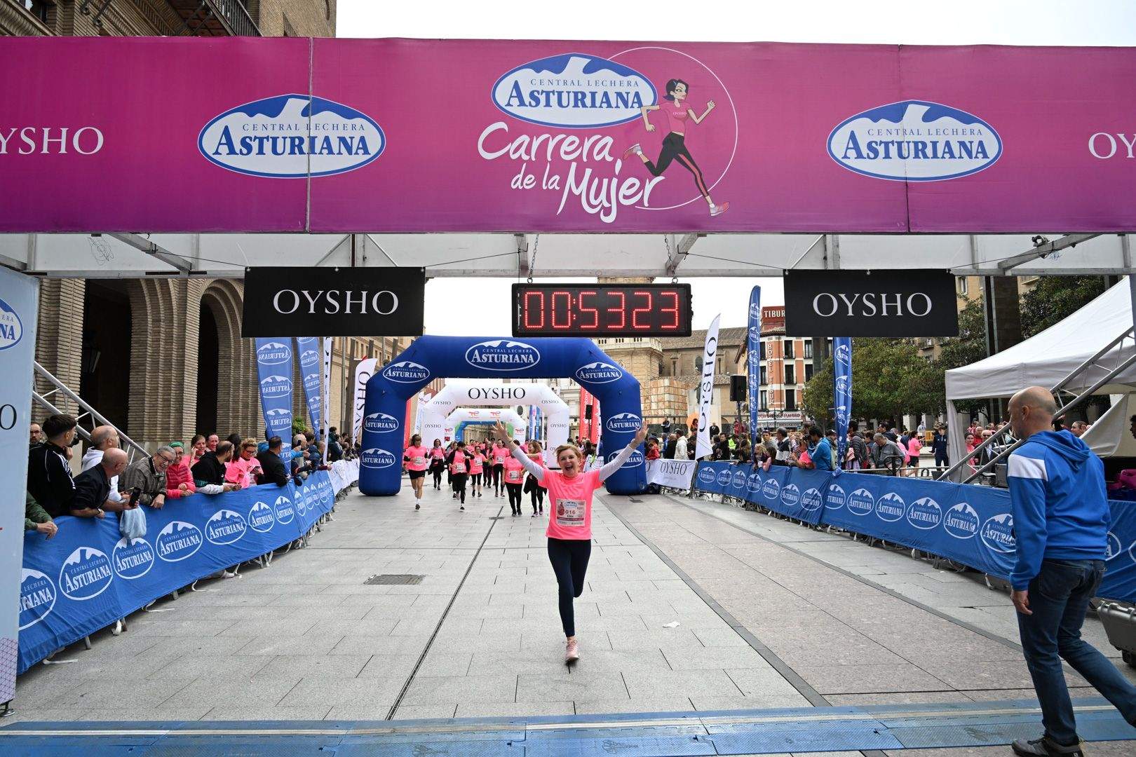 Todas las fotos de la Carrera de la Mujer de Zaragoza 2023. 5918