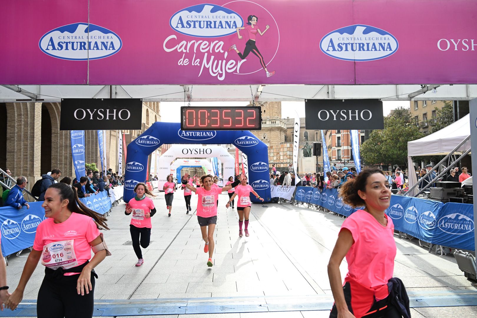 Todas las fotos de la Carrera de la Mujer de Zaragoza 2023. 4718
