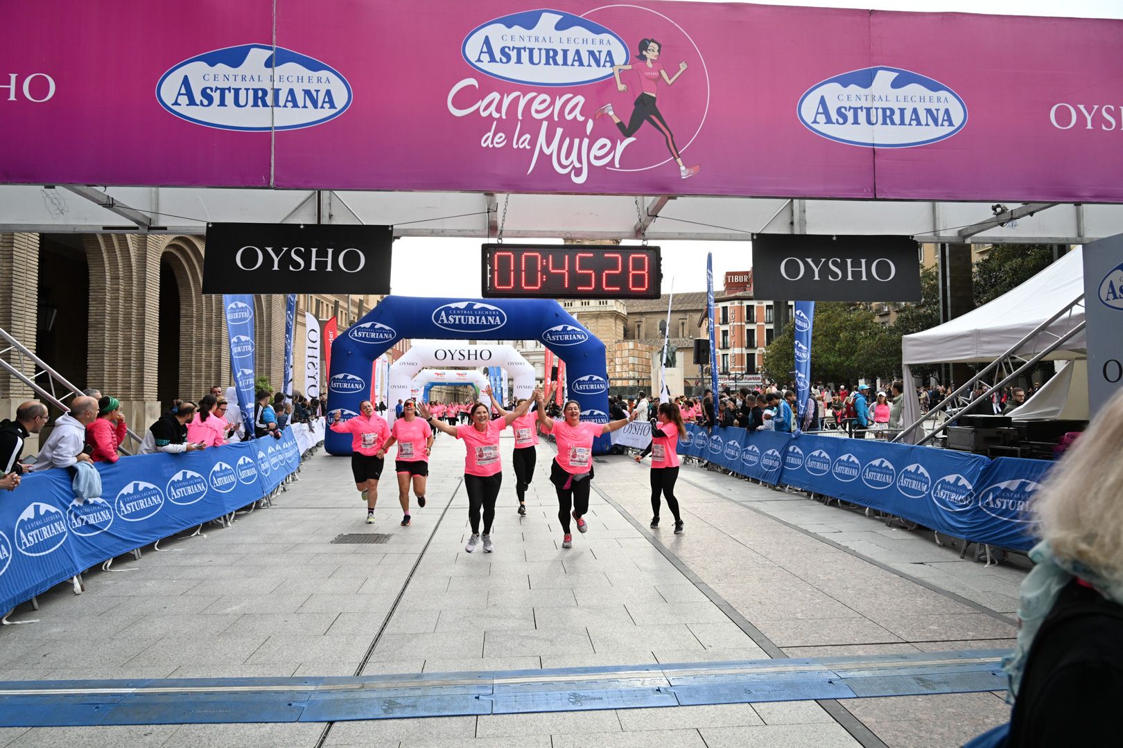 Todas las fotos de la Carrera de la Mujer de Zaragoza 2023. 5437