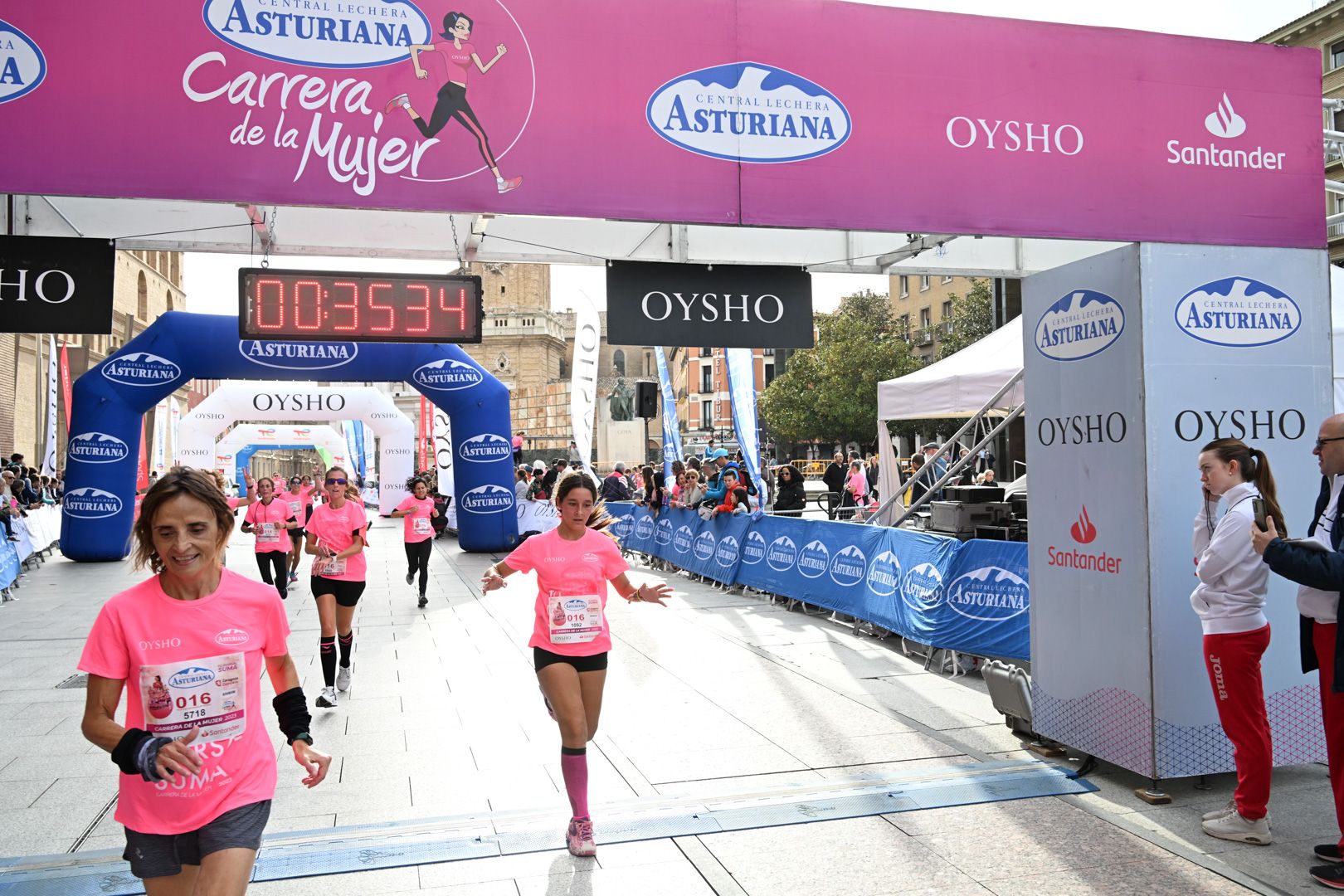 Todas las fotos de la Carrera de la Mujer de Zaragoza 2023. 4721