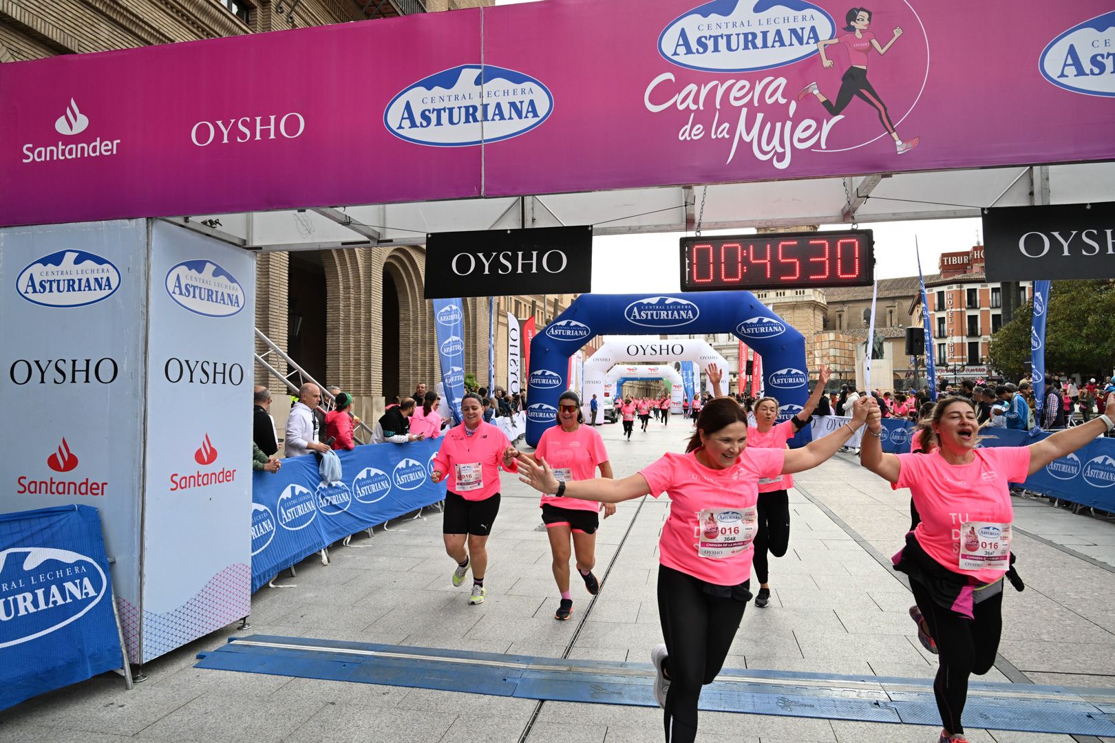 Todas las fotos de la Carrera de la Mujer de Zaragoza 2023. 5440