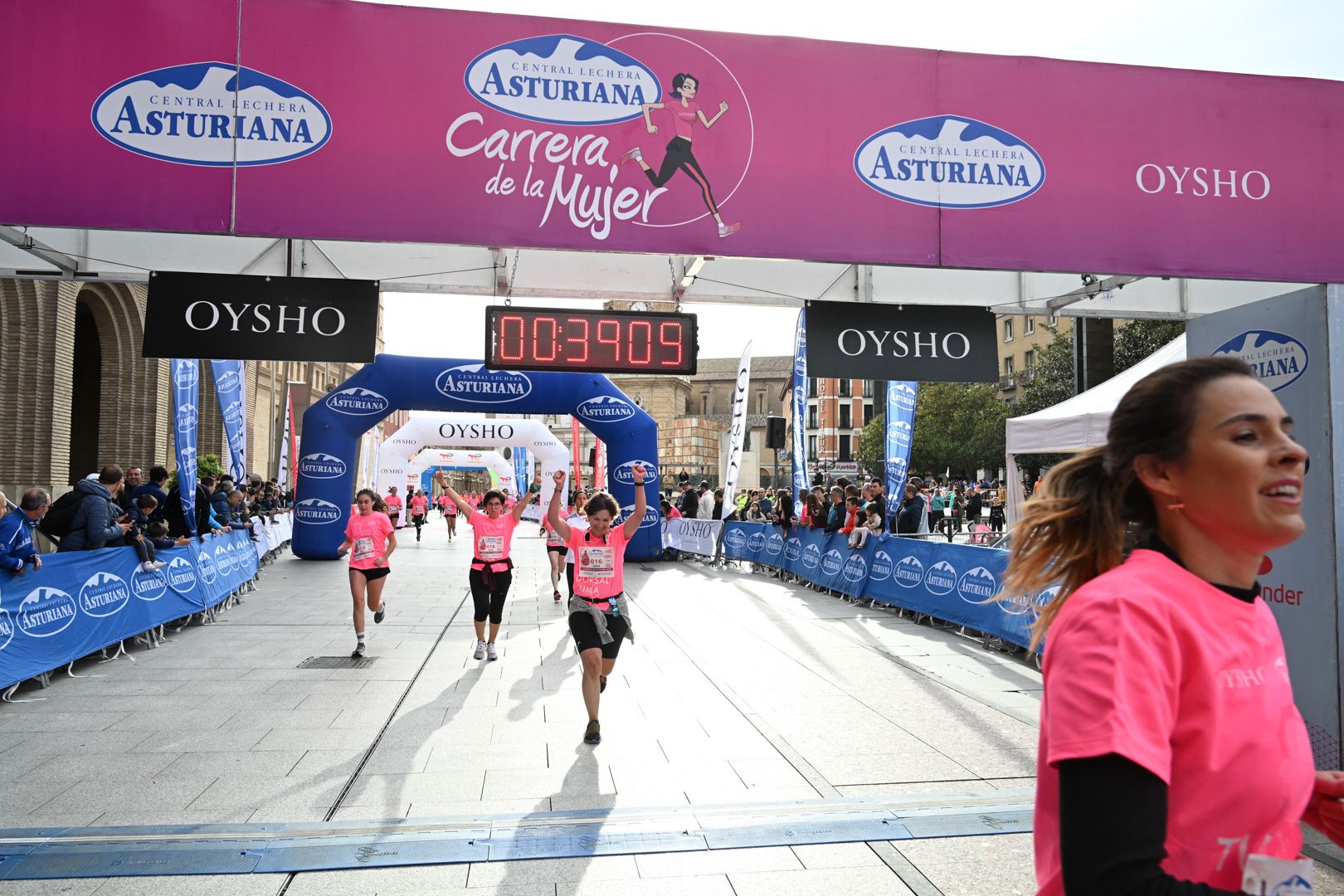 Todas las fotos de la Carrera de la Mujer de Zaragoza 2023. 4968