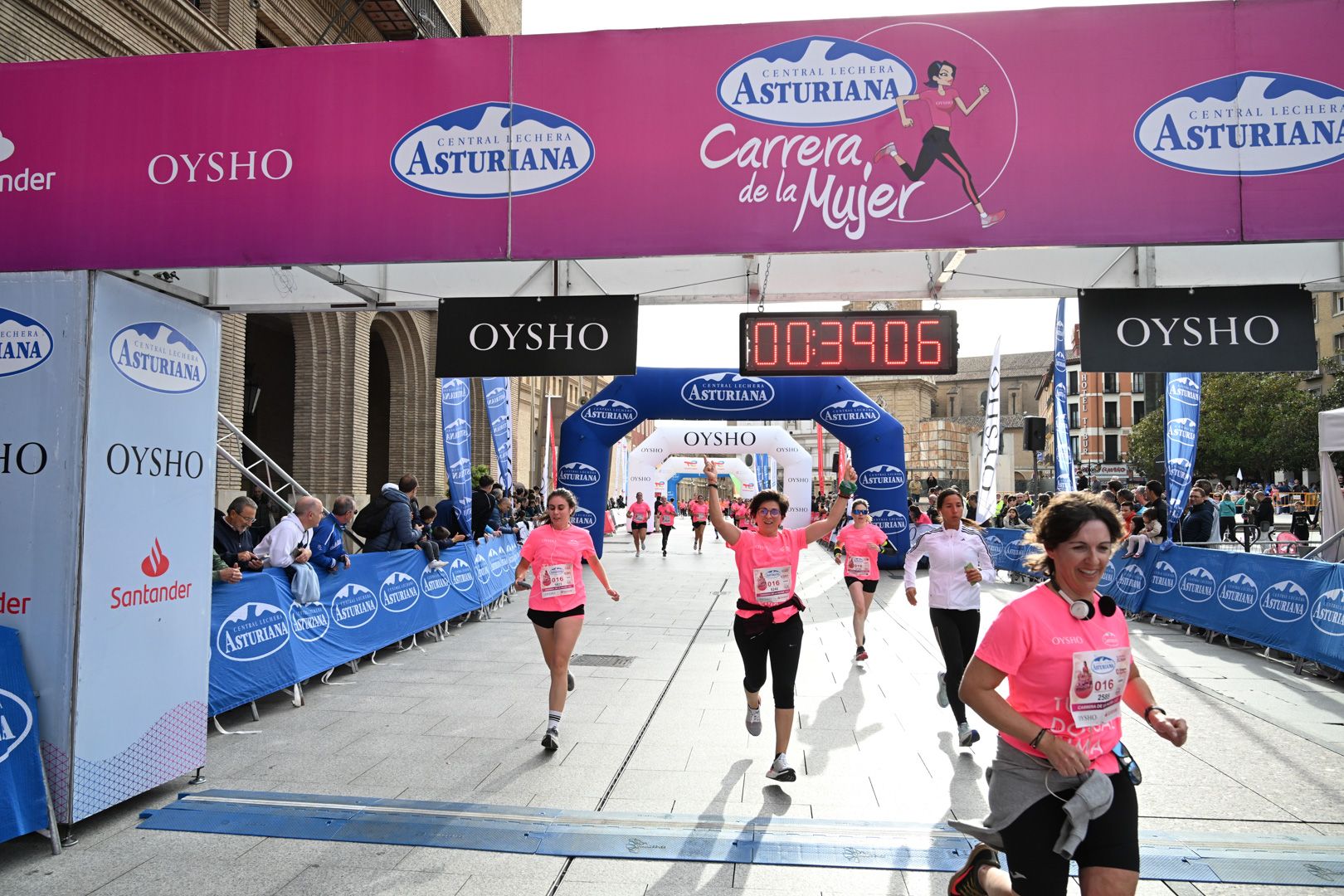 Todas las fotos de la Carrera de la Mujer de Zaragoza 2023. 4970