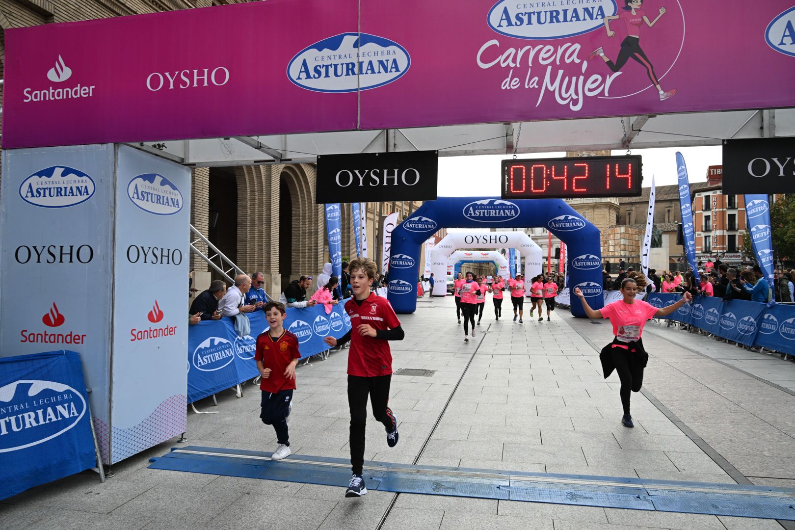 Todas las fotos de la Carrera de la Mujer de Zaragoza 2023. 5209