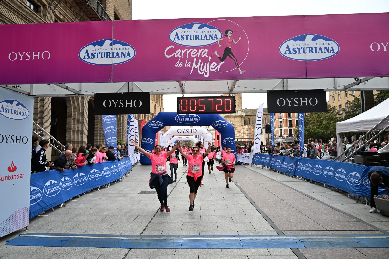 Todas las fotos de la Carrera de la Mujer de Zaragoza 2023. 6130
