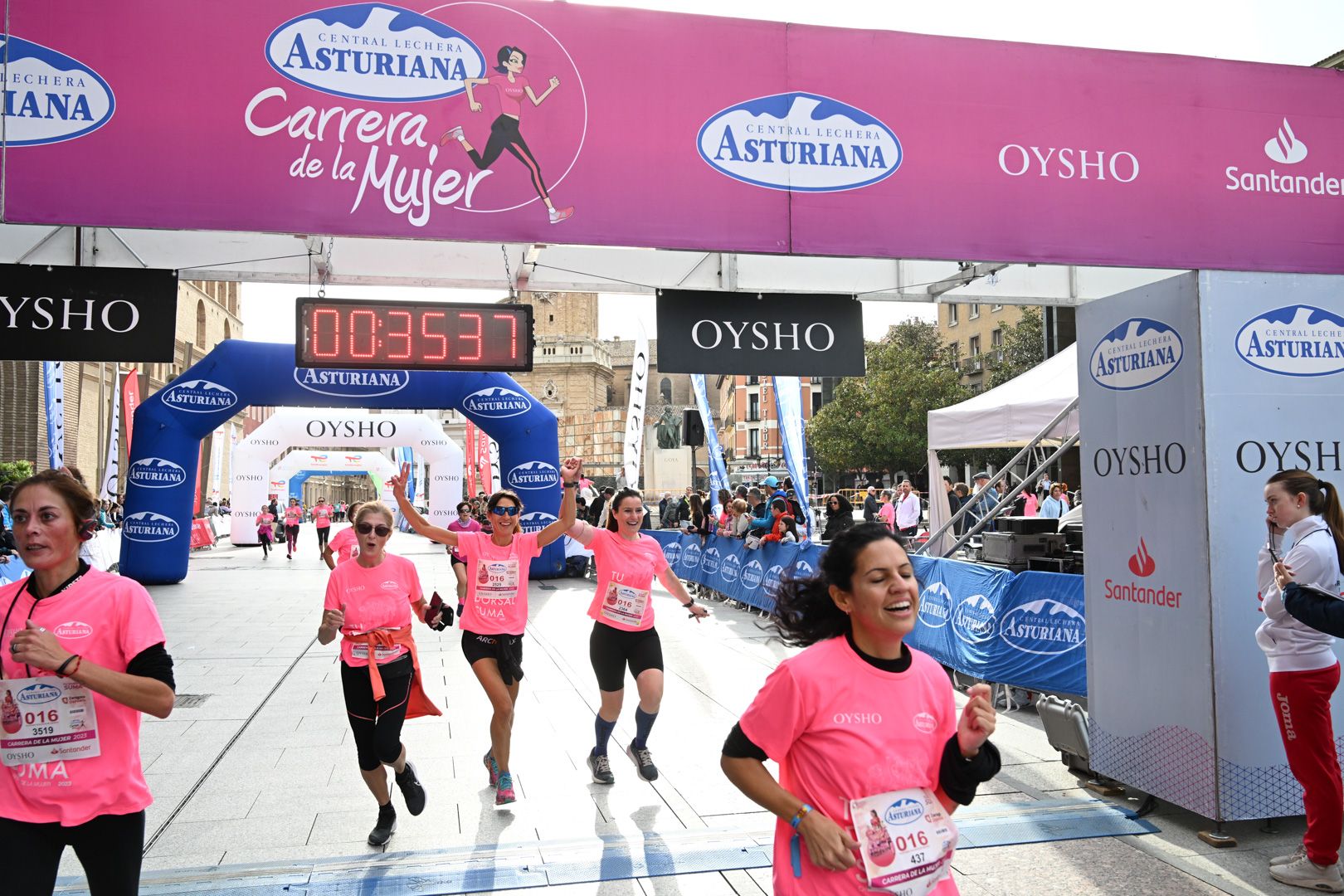 Todas las fotos de la Carrera de la Mujer de Zaragoza 2023. 4729