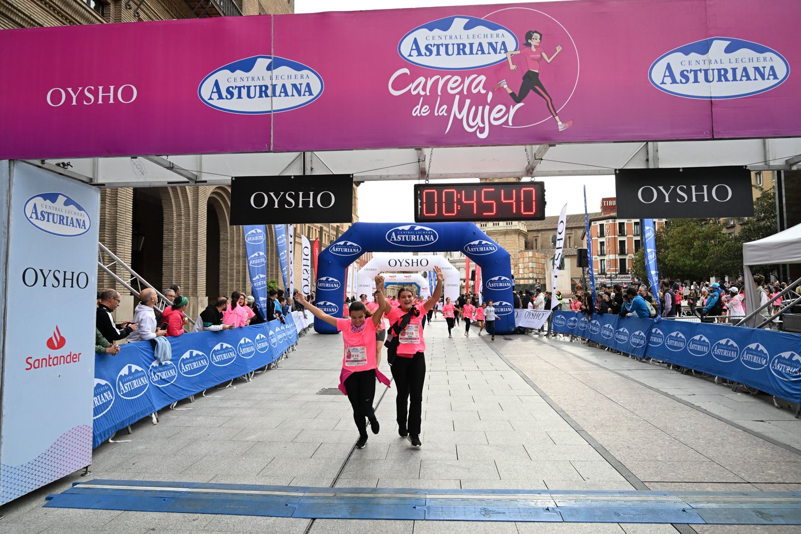 Todas las fotos de la Carrera de la Mujer de Zaragoza 2023. 5446