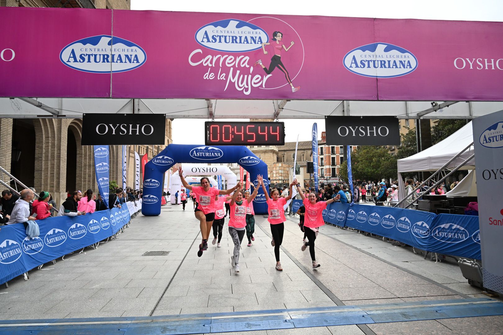 Todas las fotos de la Carrera de la Mujer de Zaragoza 2023. 5447