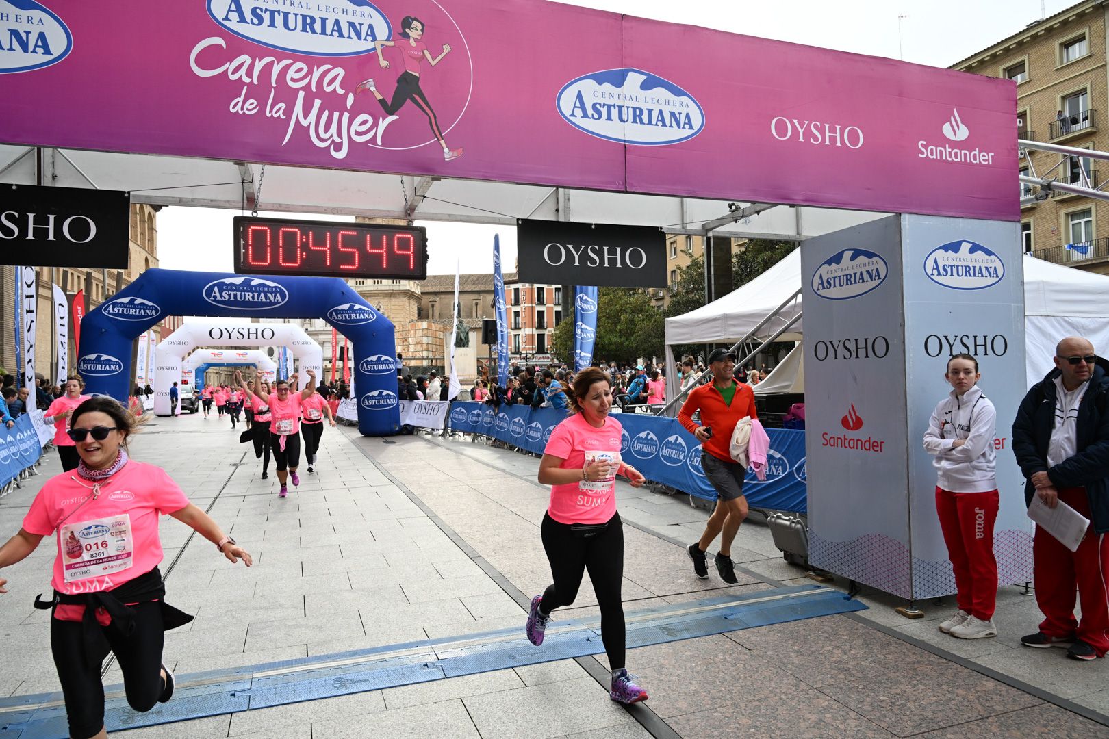Todas las fotos de la Carrera de la Mujer de Zaragoza 2023. 5454